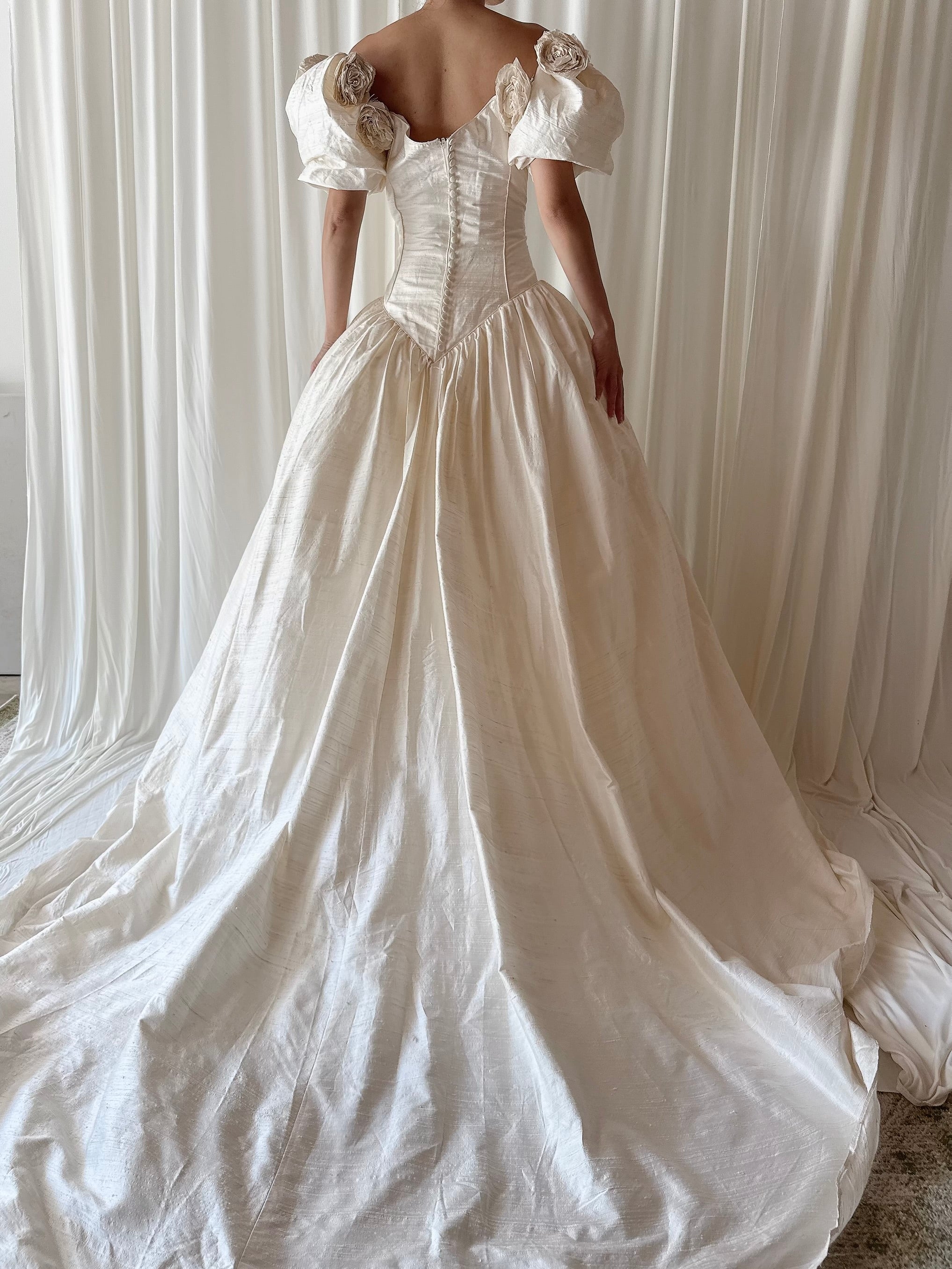 Vintage Raw Silk Puff Sleeve Flower Gown - M/8