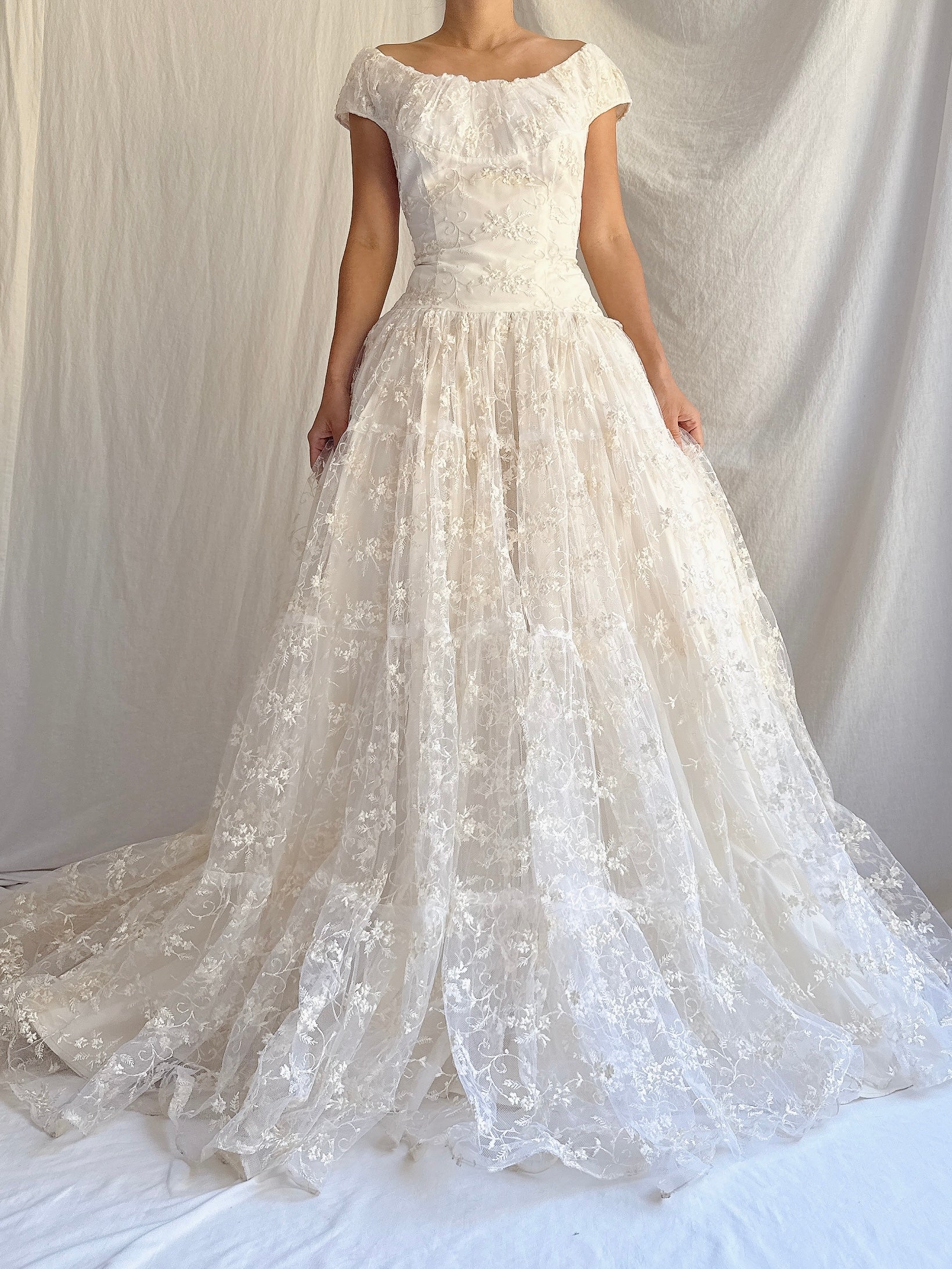 1950s Embroidered Lace Dress - S