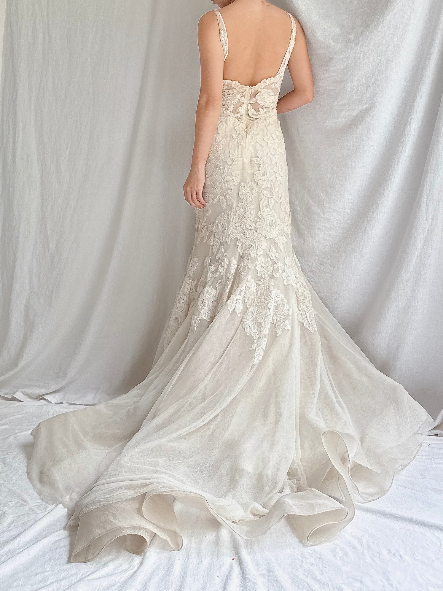 Vintage Liancarlo Couture Alencon Lace and Tulle Gown - S/6