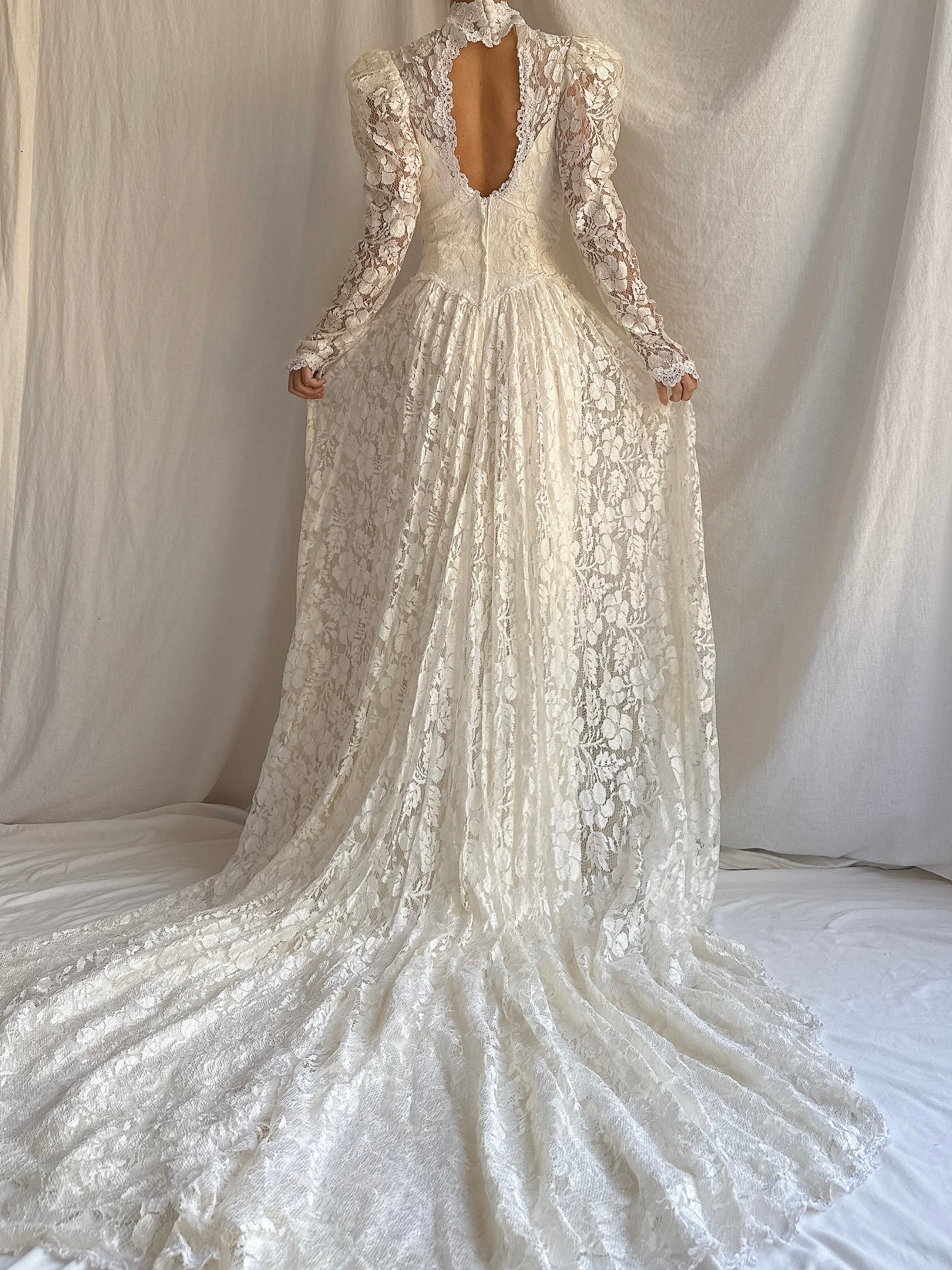 Vintage Lace High Neck Gown - S/M