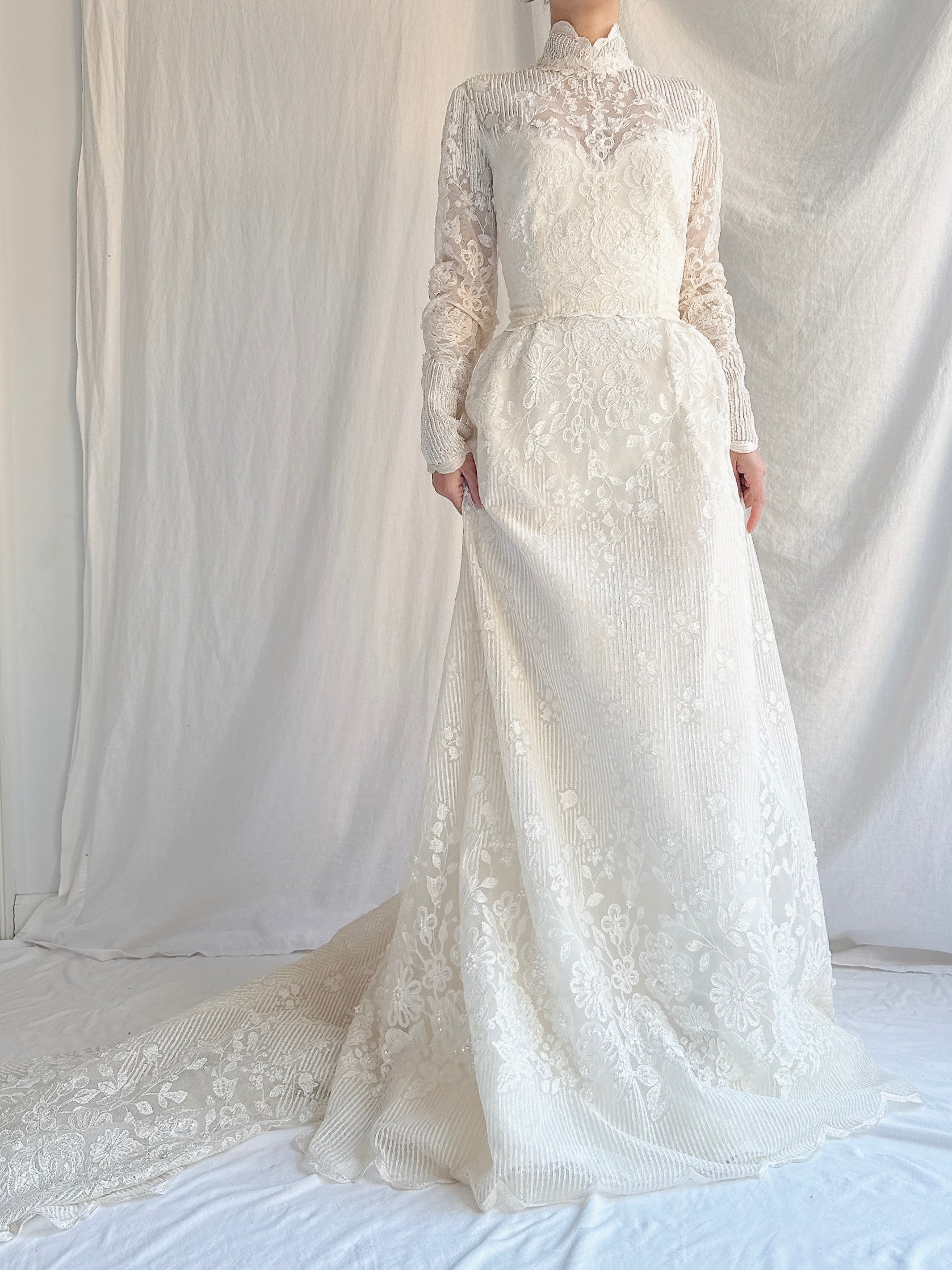 Vintage Embroidered Beaded Lace Gown - S