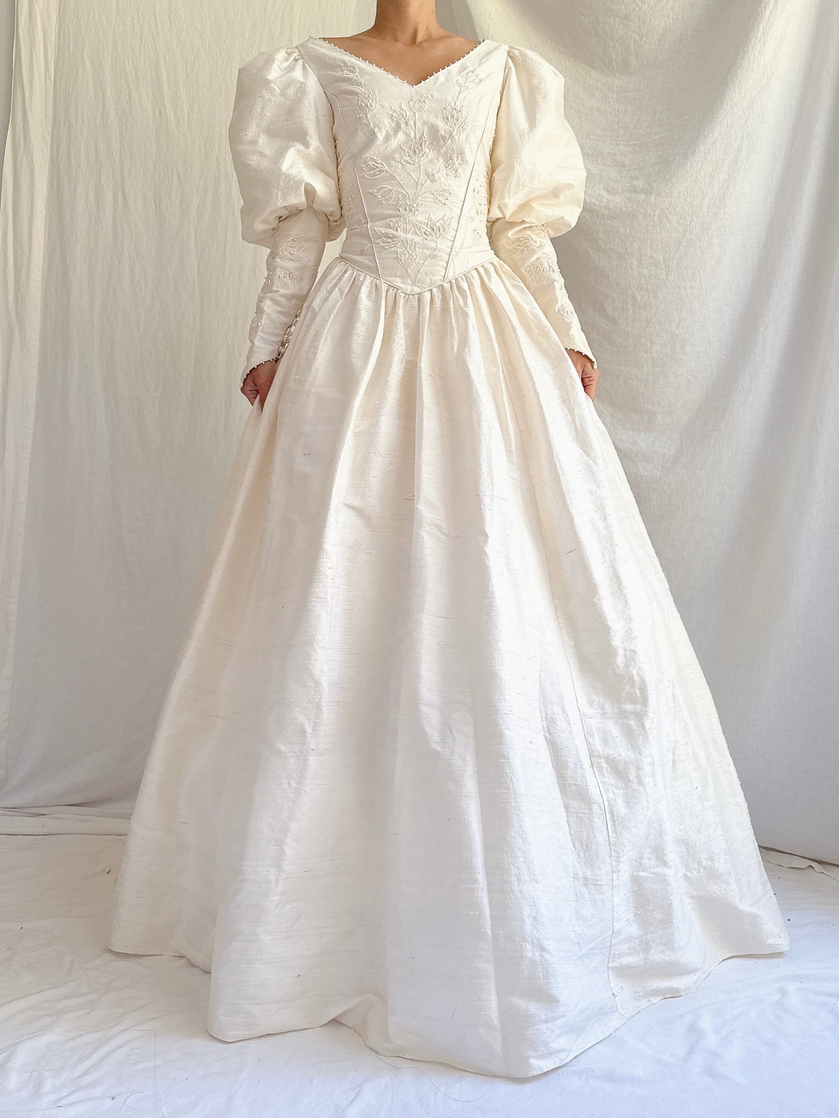 1980s Raw Silk Puff Sleeve Gown - 8/10