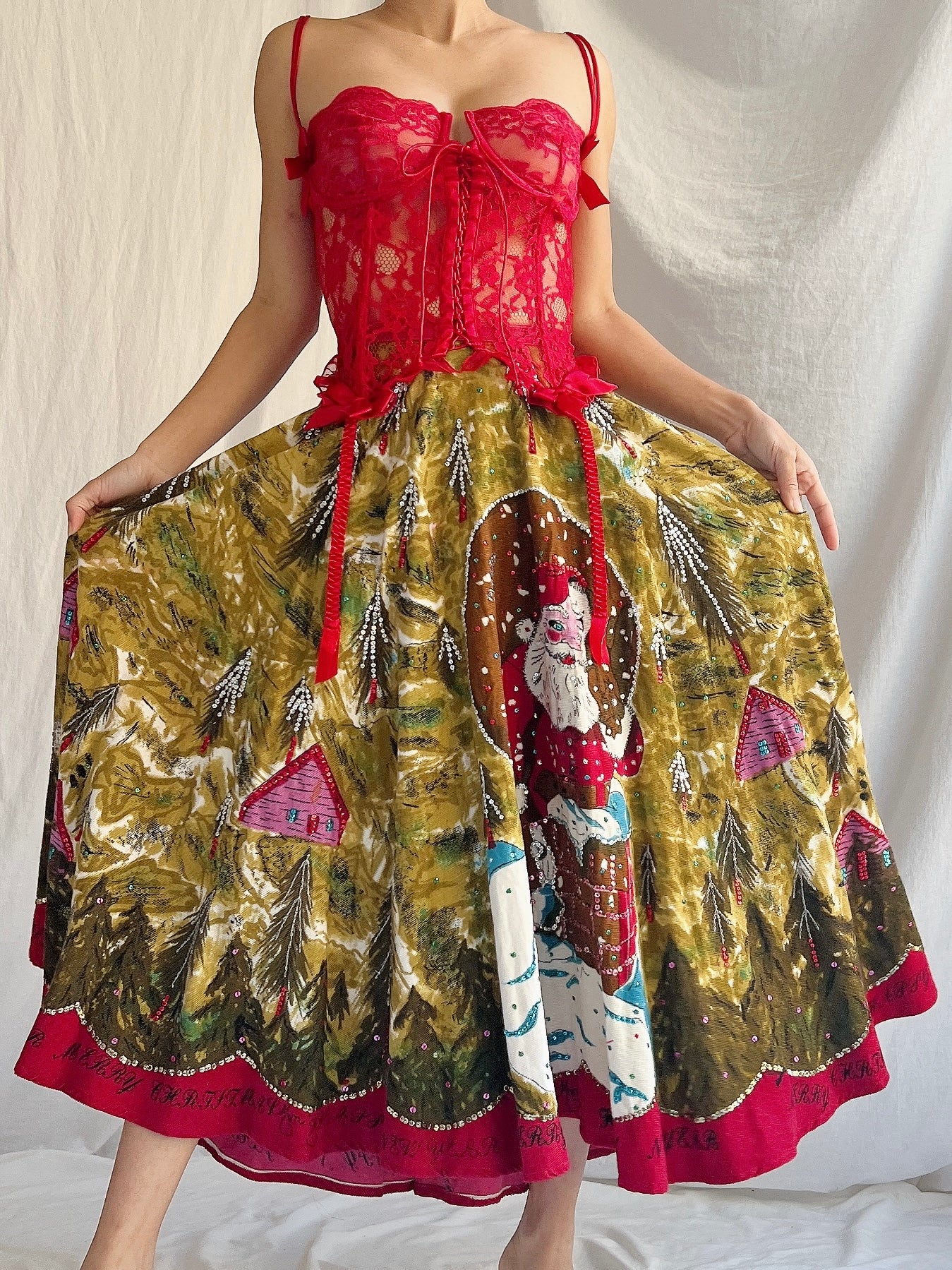 Vintage Embroidered Christmas Skirt - M