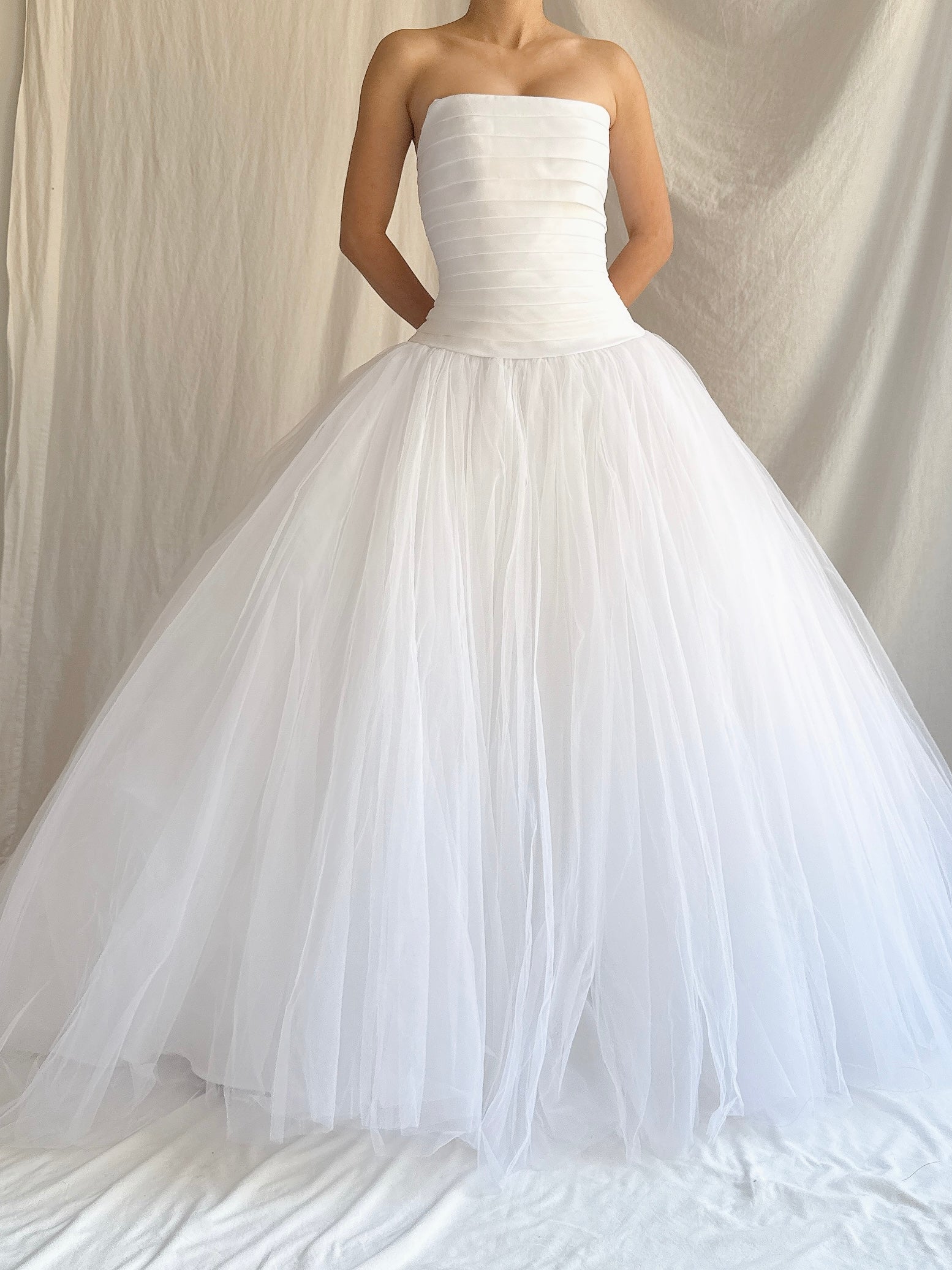 1990s Oleg Cassini White Tulle Gown - M/8