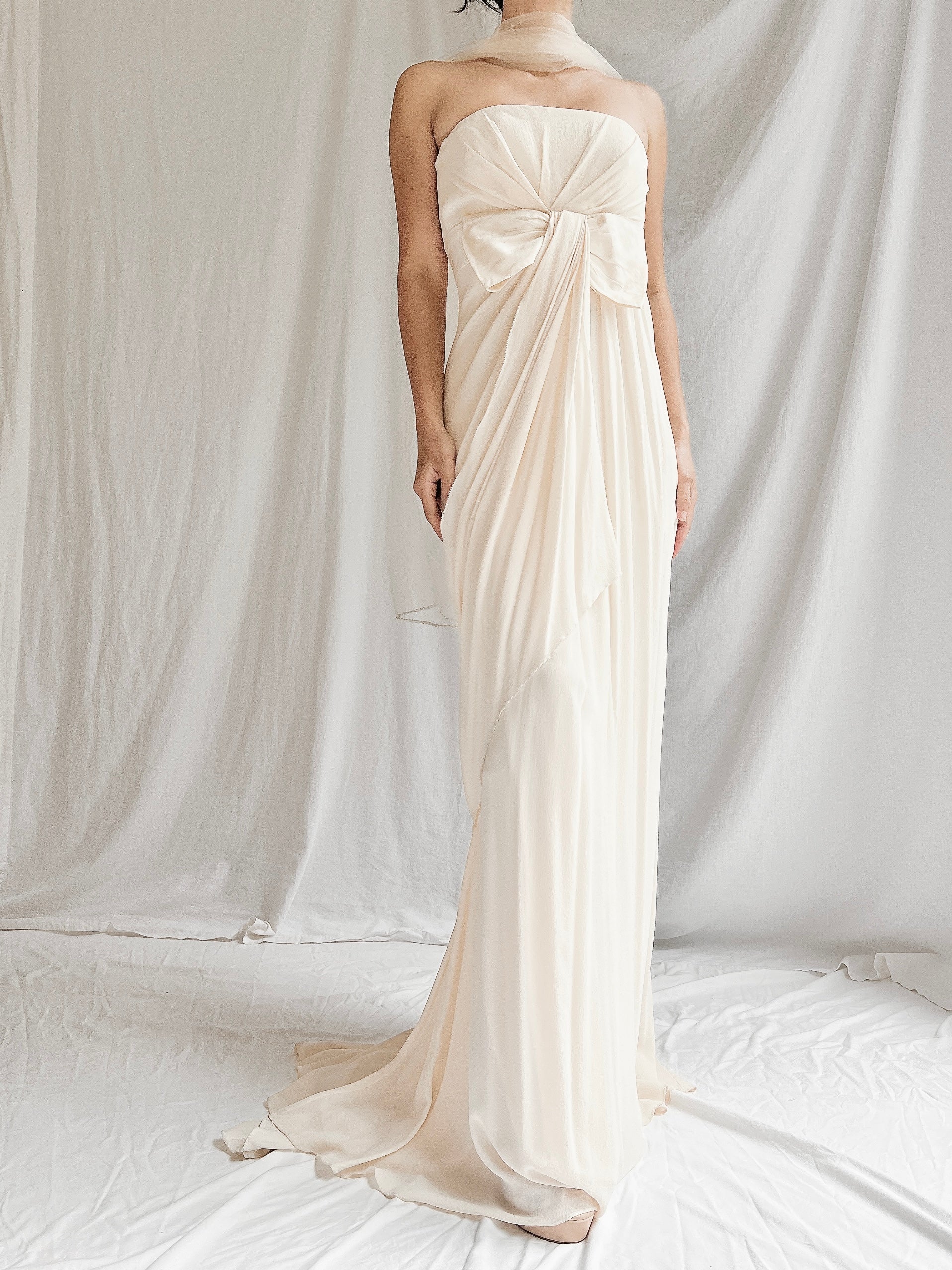 Vera Wang Strapless Silk Gown - XXS/0