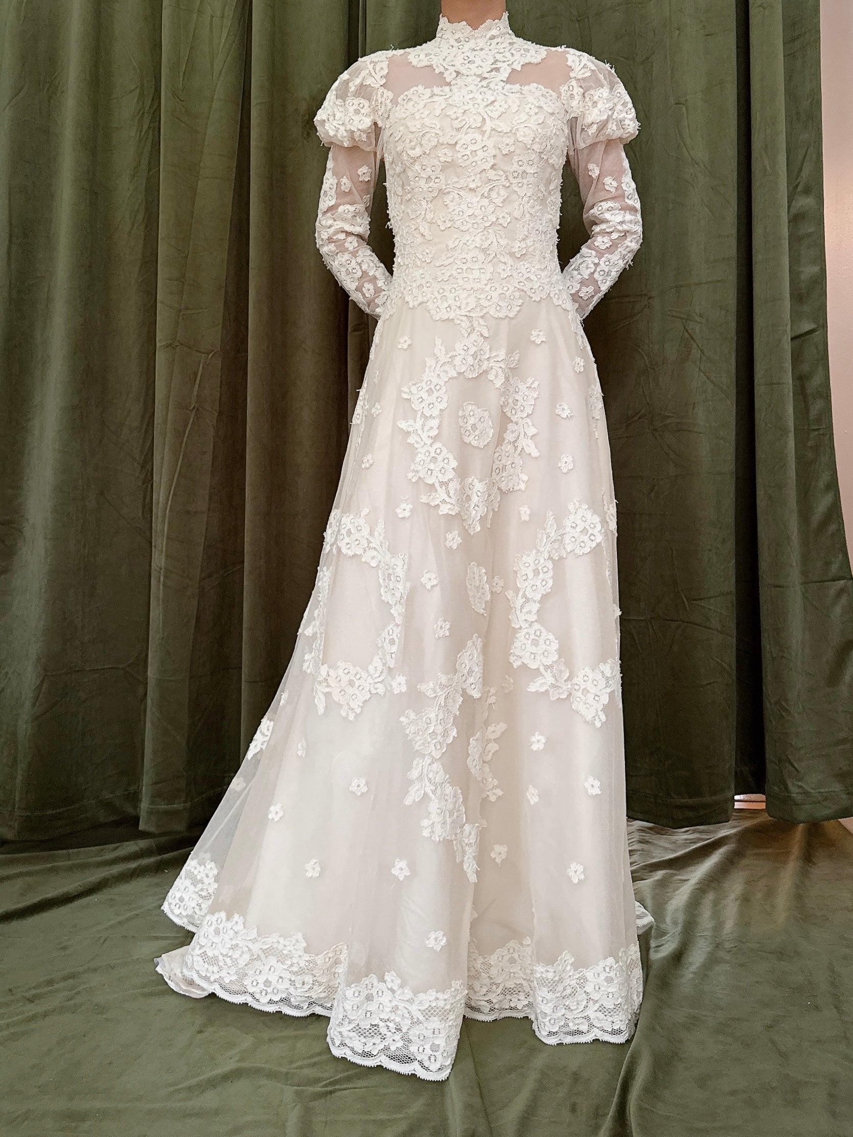 1960s Long Sleeve Lace Dress - XS