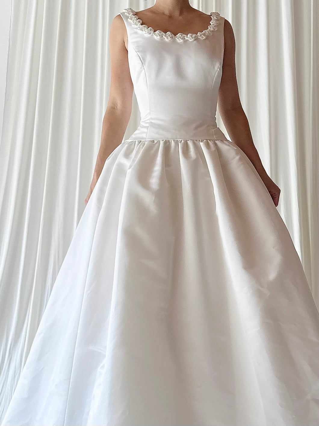 Vintage Beaded Scoop Neckline Gown - M
