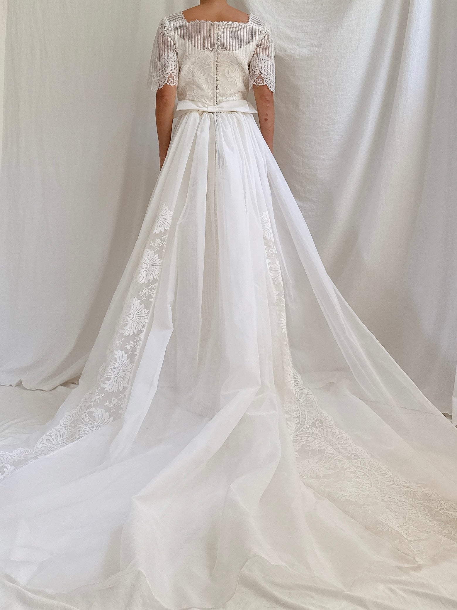 1960s 2-Piece Lace Gown - XS