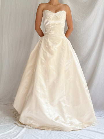 Vintage Alvina Valenta Silk Satin Gown - M/8