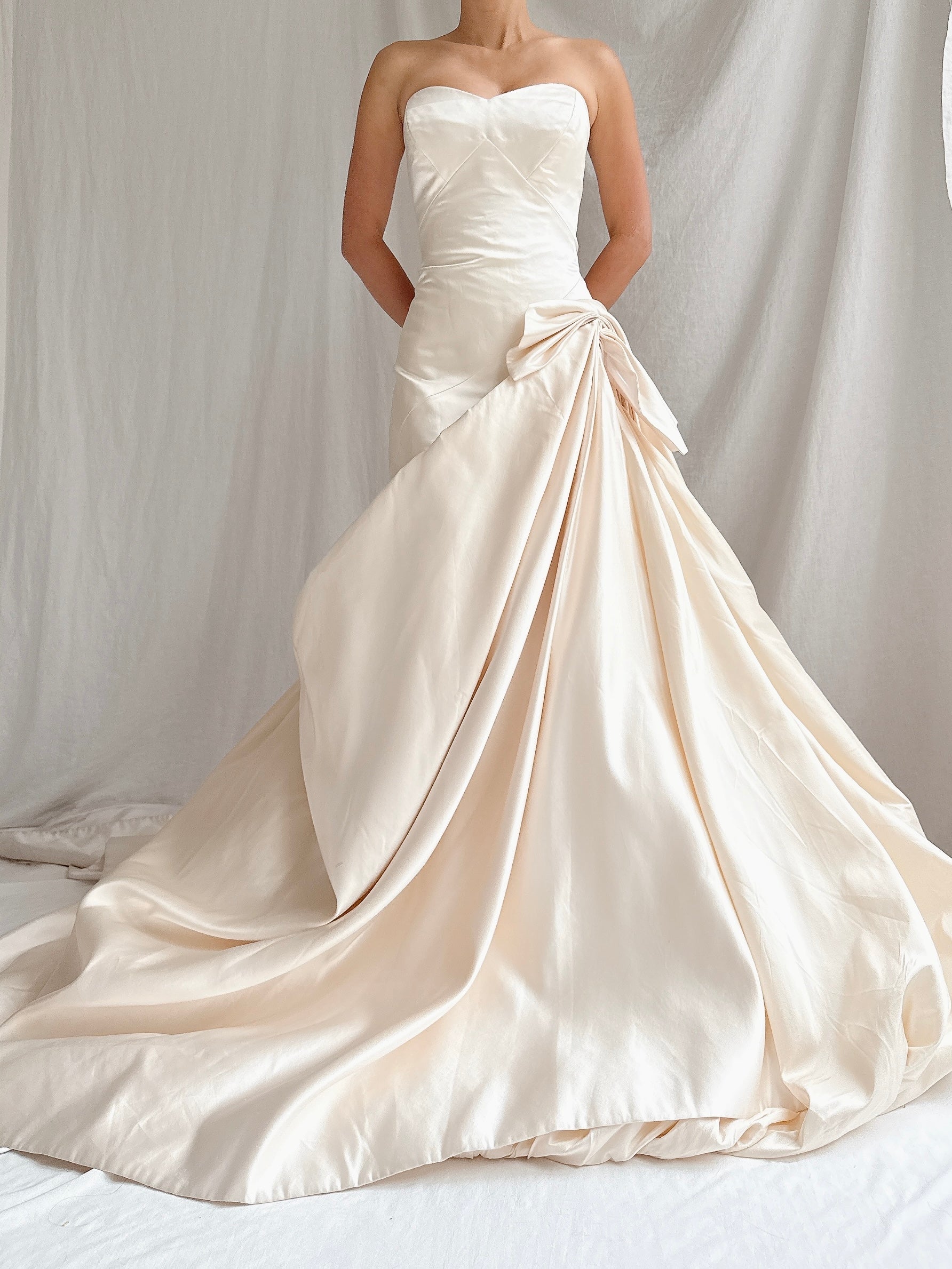 00 Anna Maier/Ulla Maija Couture Silk Draped Gown - M/8