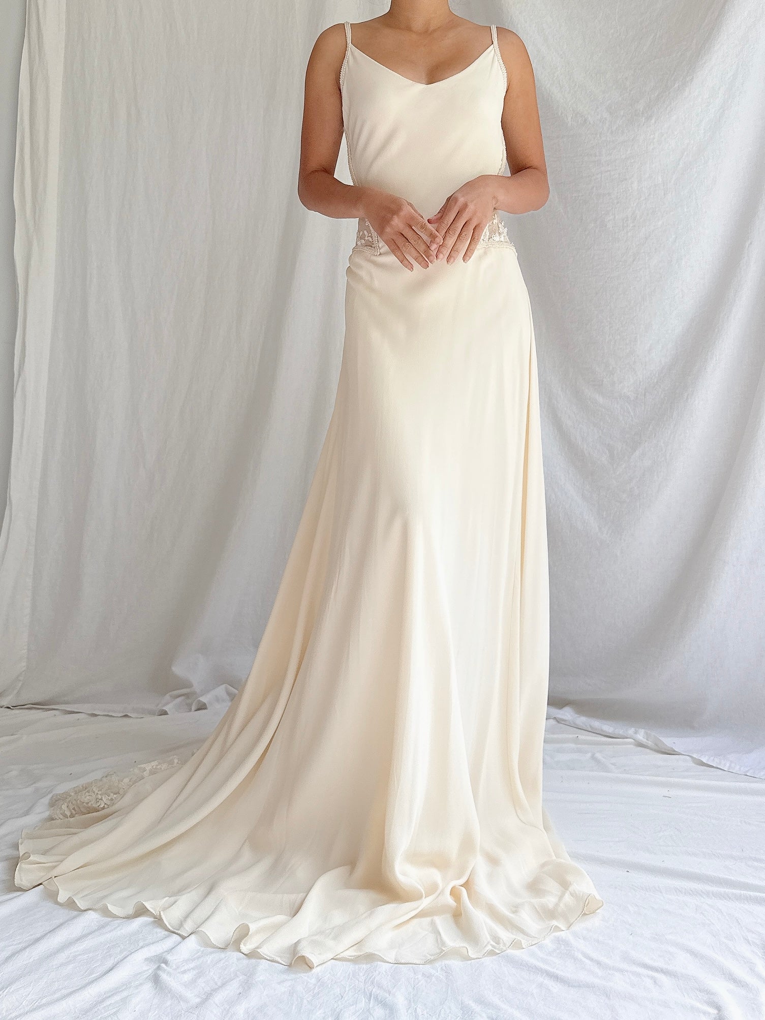 Vintage Silk Crepe and Lace Gown - S/M/6