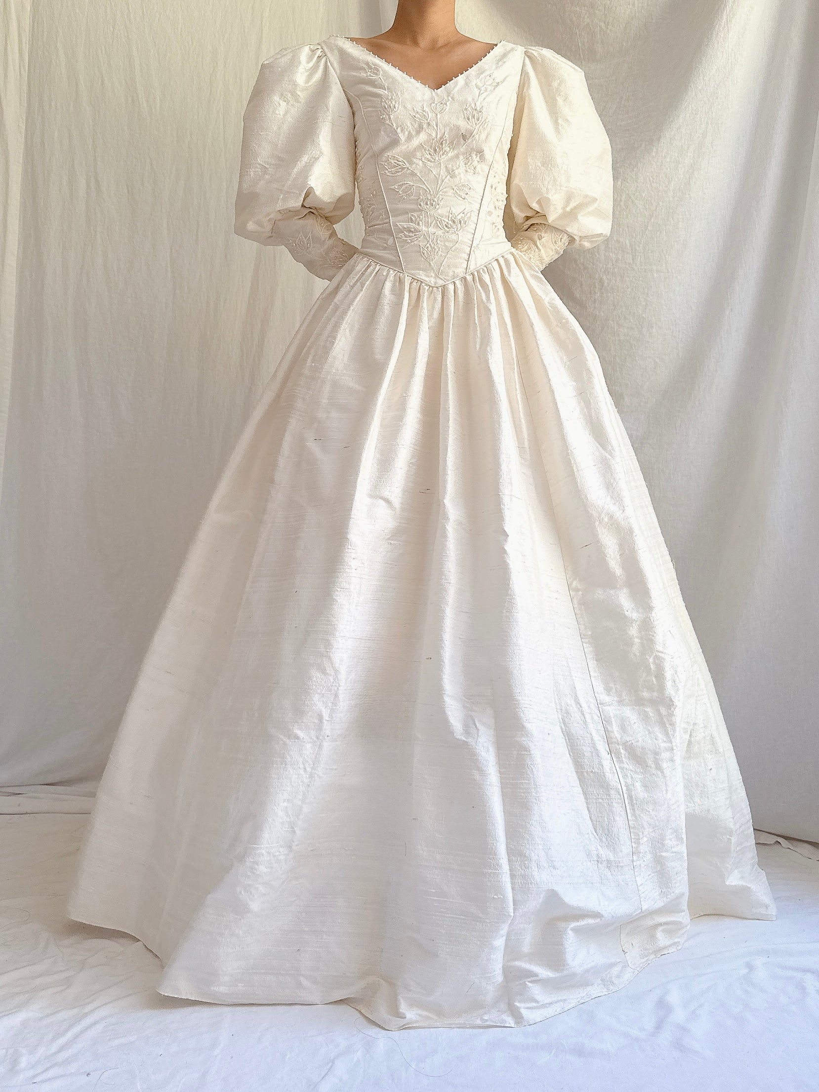 1980s Raw Silk Puff Sleeve Gown - 8/10