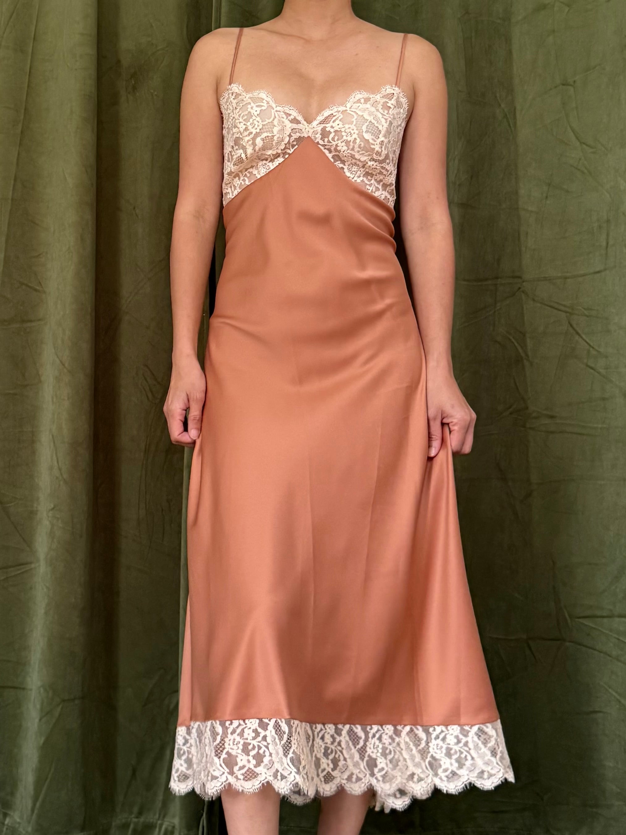 Vintage Rust Slip - M