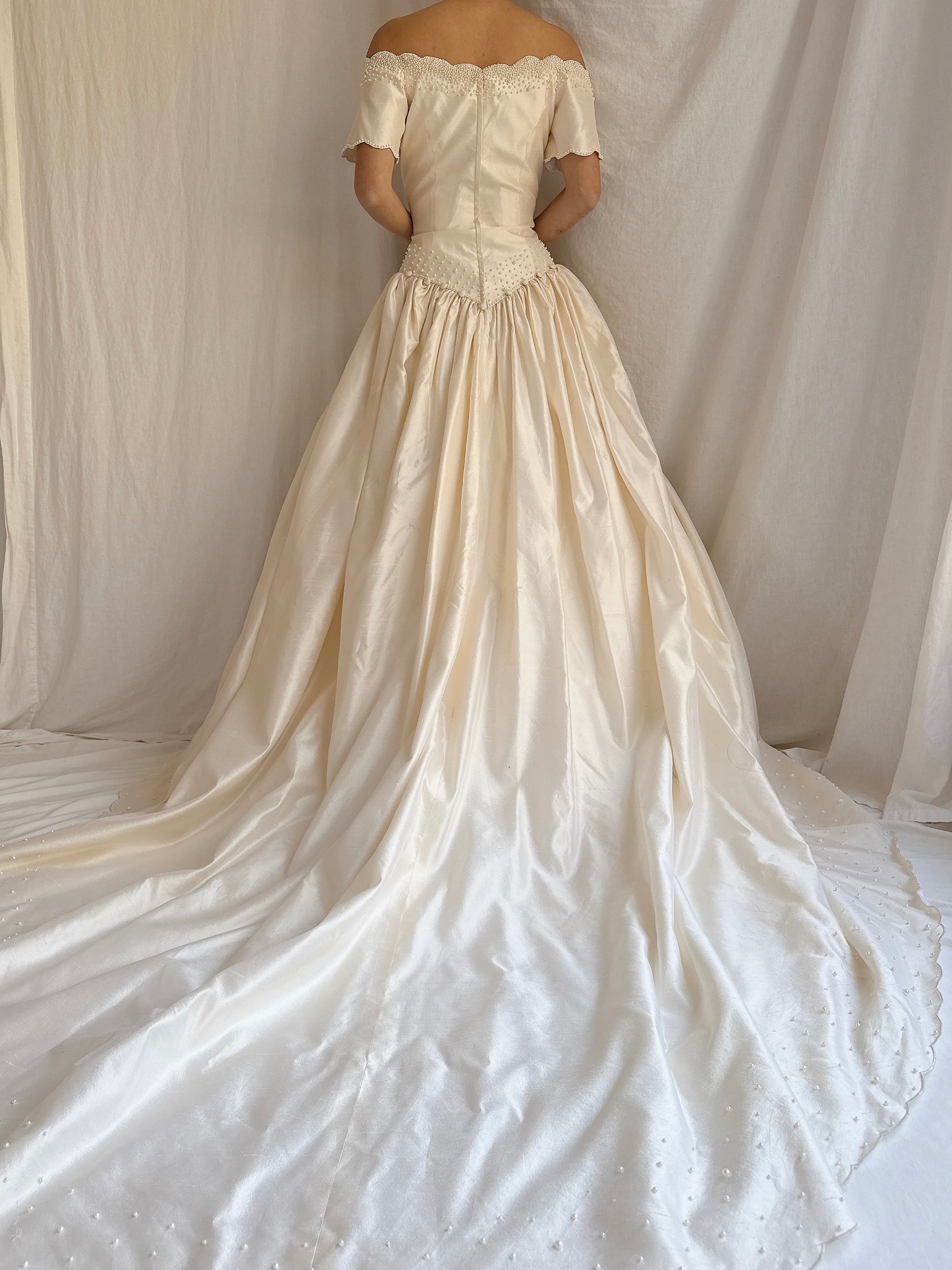 1980s Pearl Beaded Off-the-Shoulder Gown - M/6
