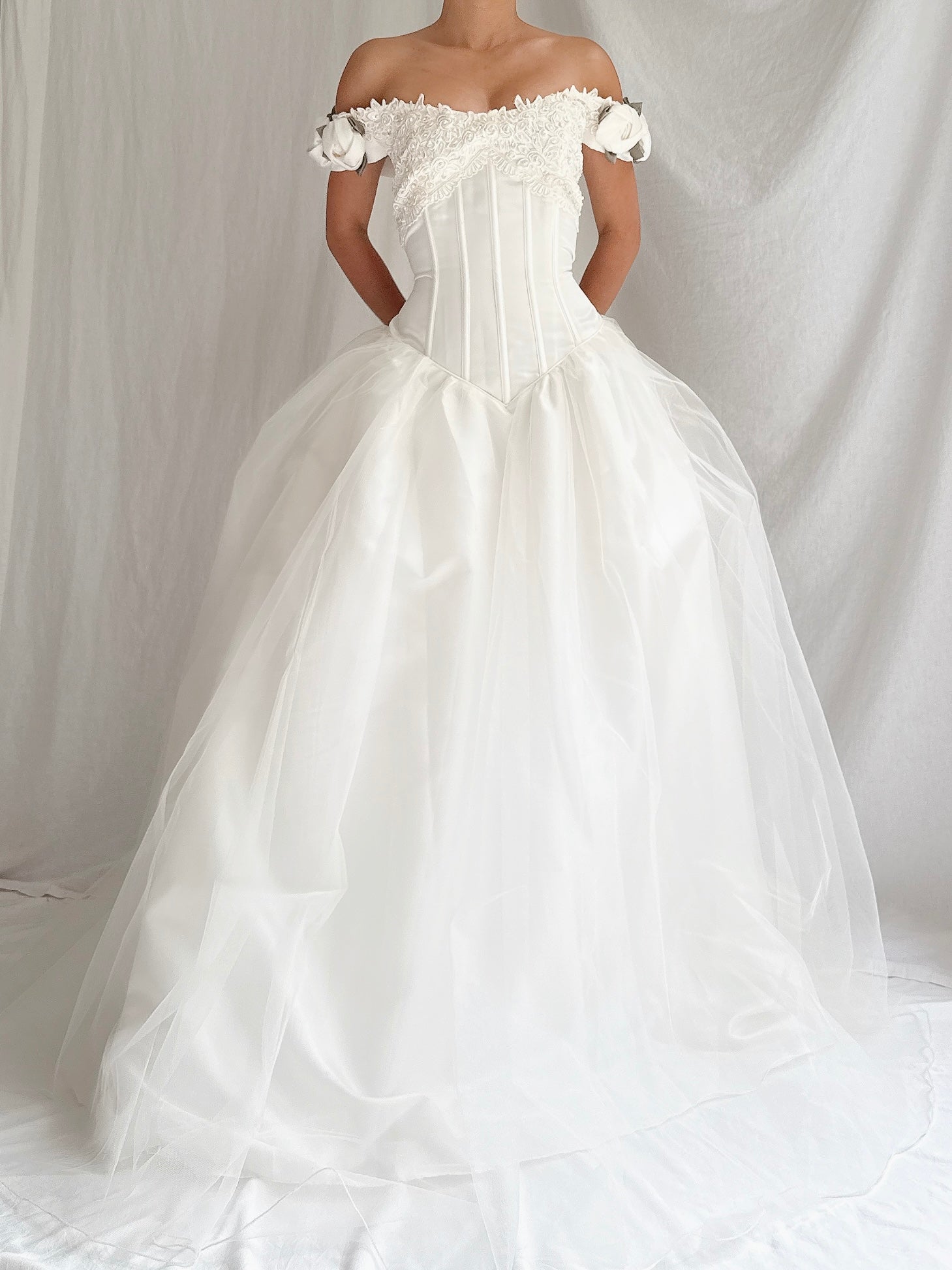 Vintage Off-the-Shoulder Rosette Dress - M/8