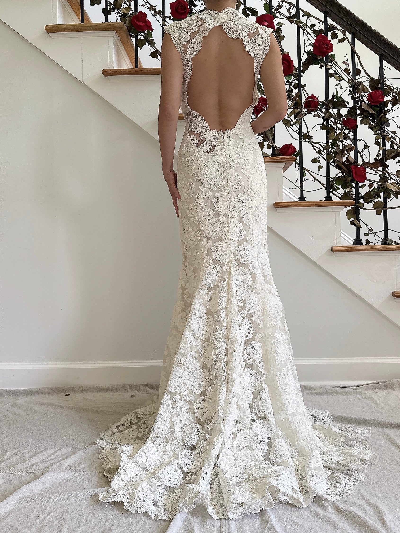 Vintage Monique Llhuilier Lace Gown - XS/S