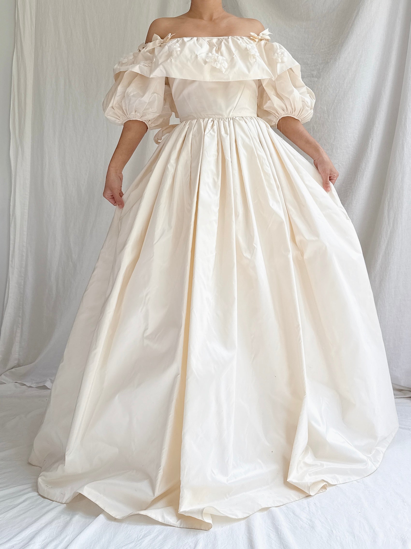 1980s Silk Taffeta Puff Sleeve Gown - XXS