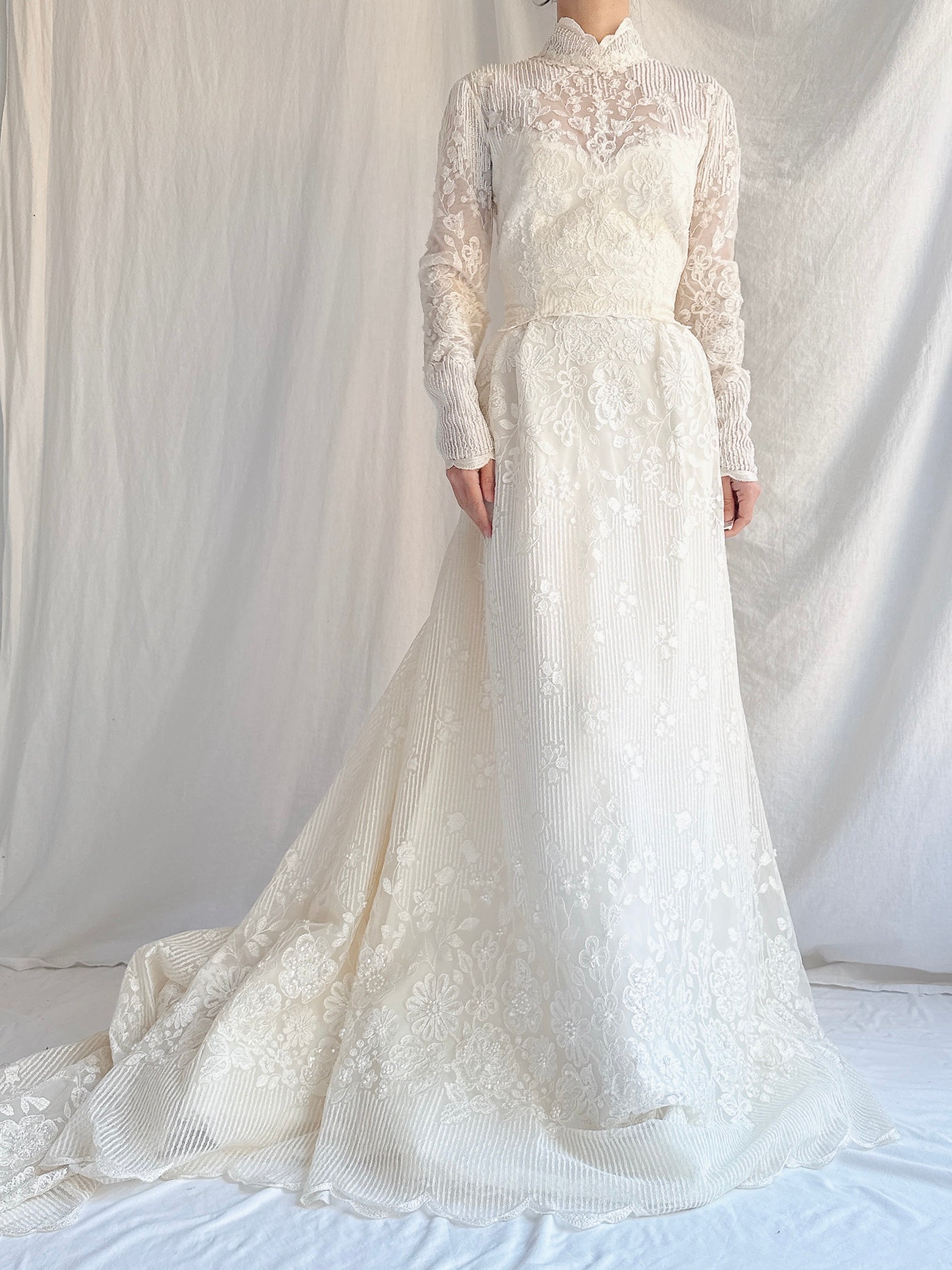 Vintage Embroidered Beaded Lace Gown - S