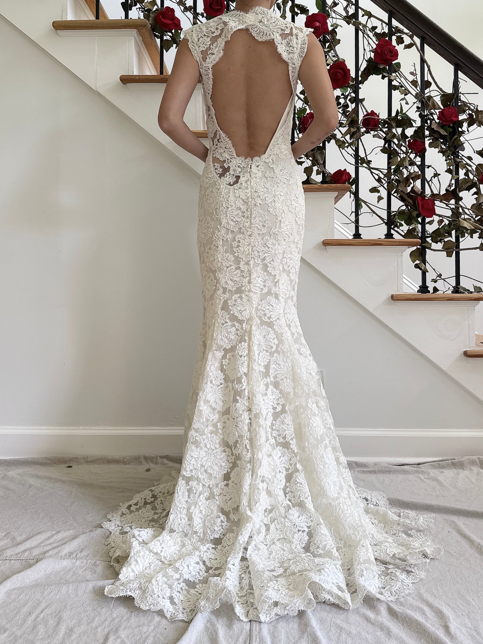 Vintage Monique Llhuilier Lace Gown - XS/S