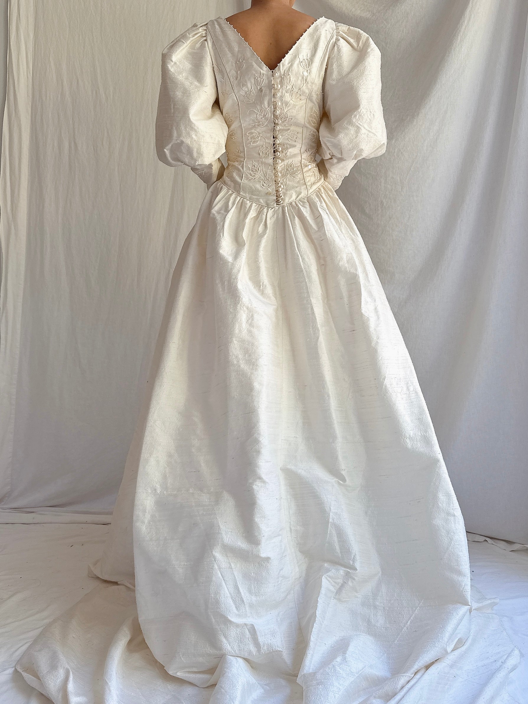 1980s Raw Silk Puff Sleeve Gown - 8/10