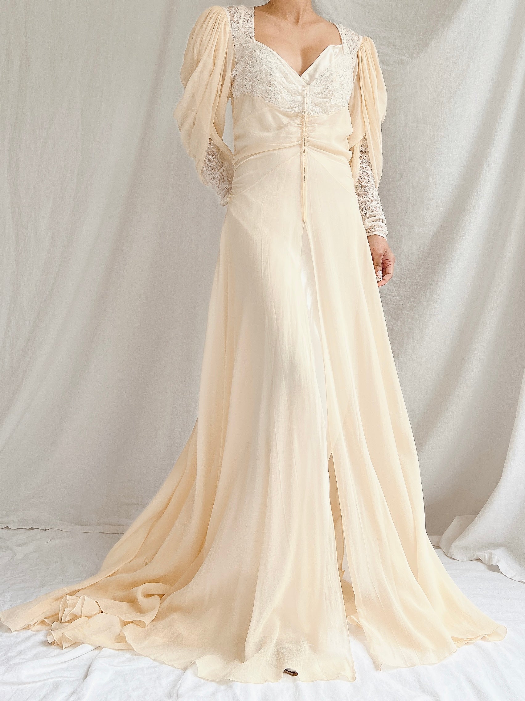 1930s Silk Chiffon Puff Sleeve Dressing Gown - S