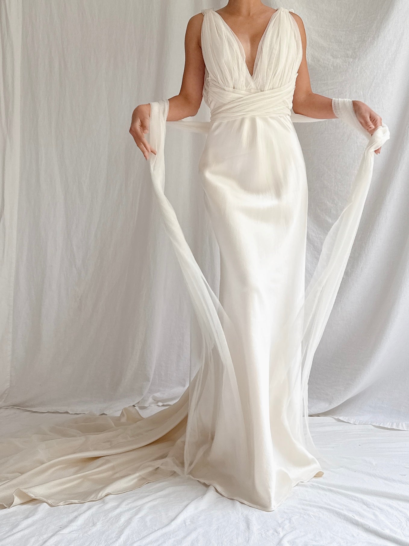 Vintage Vera Wang Silk Gown - M/8/10