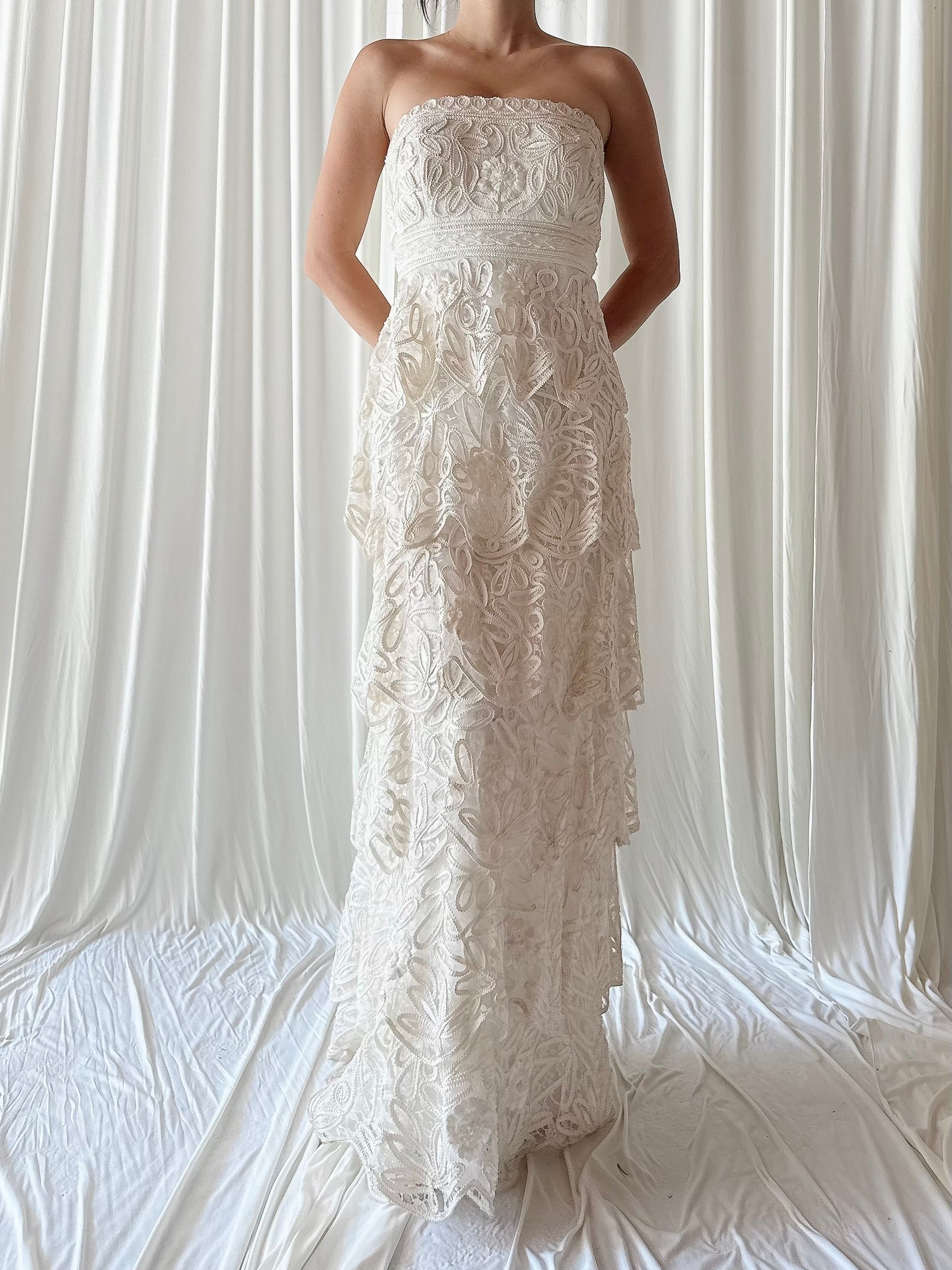Vintage Sue Wong Tiered Lace Gown - M/6