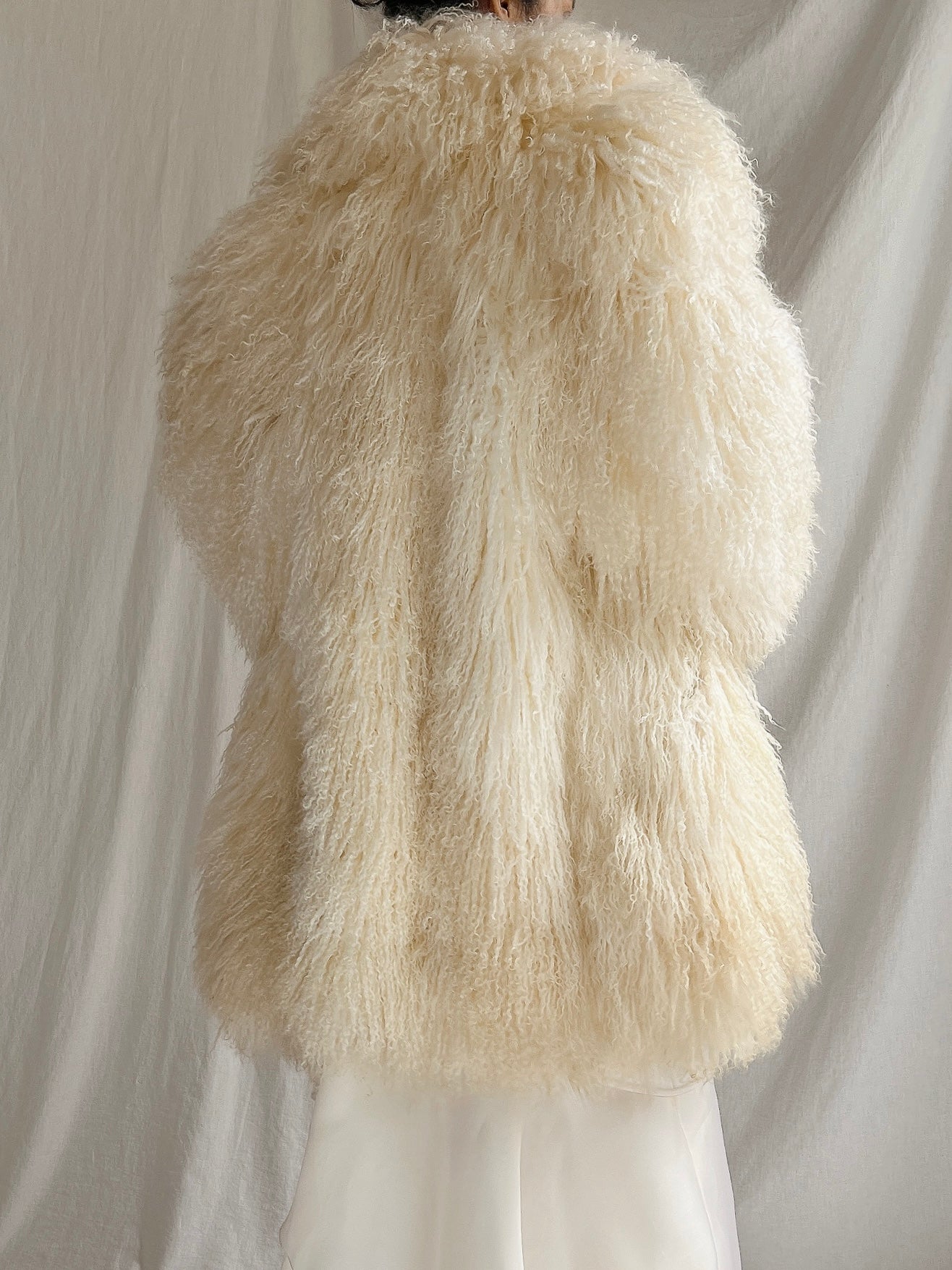 1970s Ivory Sheared Mongolian Lamb Coat - M/L