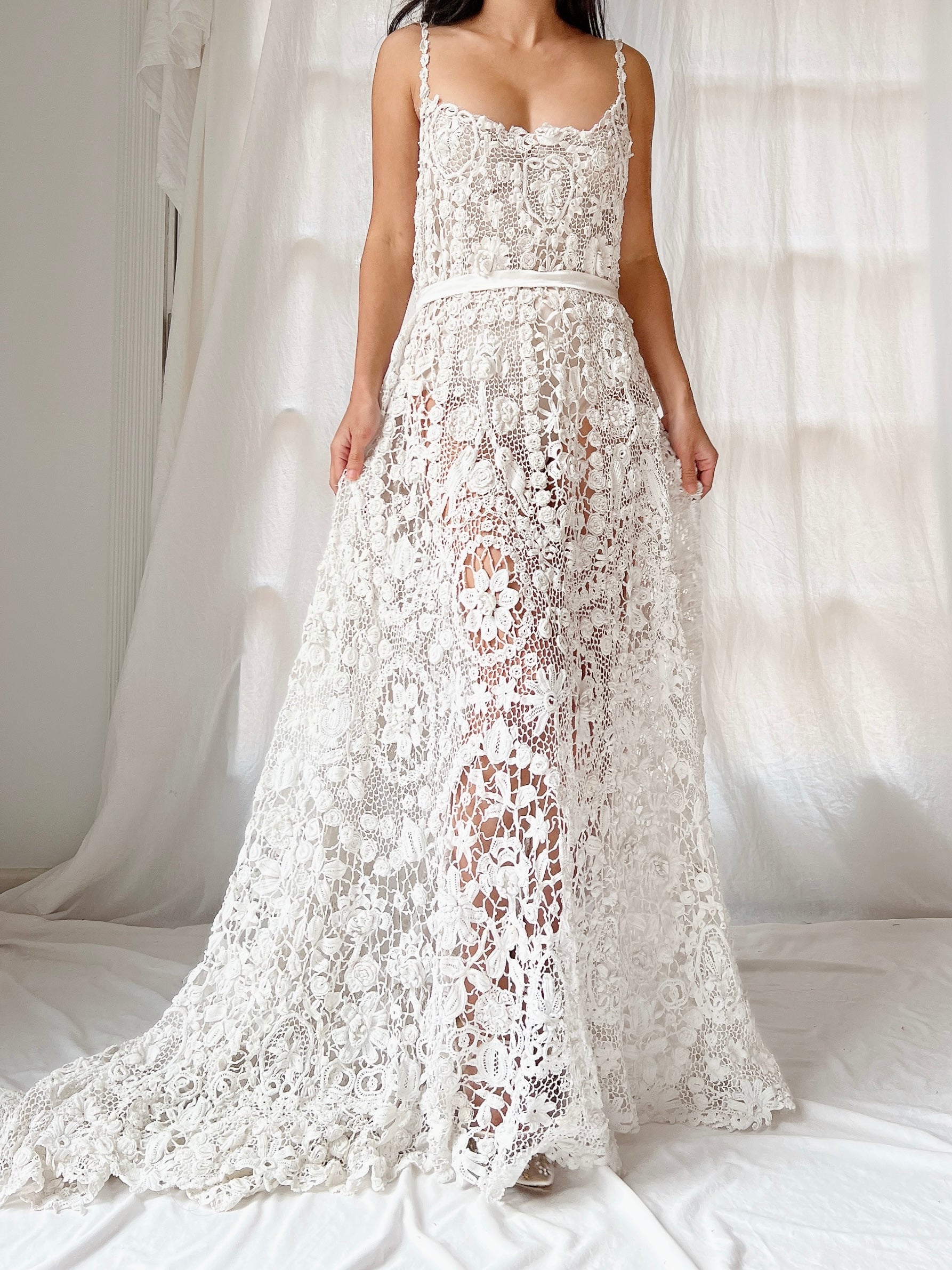 Crochet Pattern Vintage Irish Lace Wedding Dress Antique Irish Crochet Dress OSFM G O S S A M E R Crochet Pattern Vintage Irish Lace Wedding Dress Antique Irish Crochet Dress OSFM G O S S A M E R