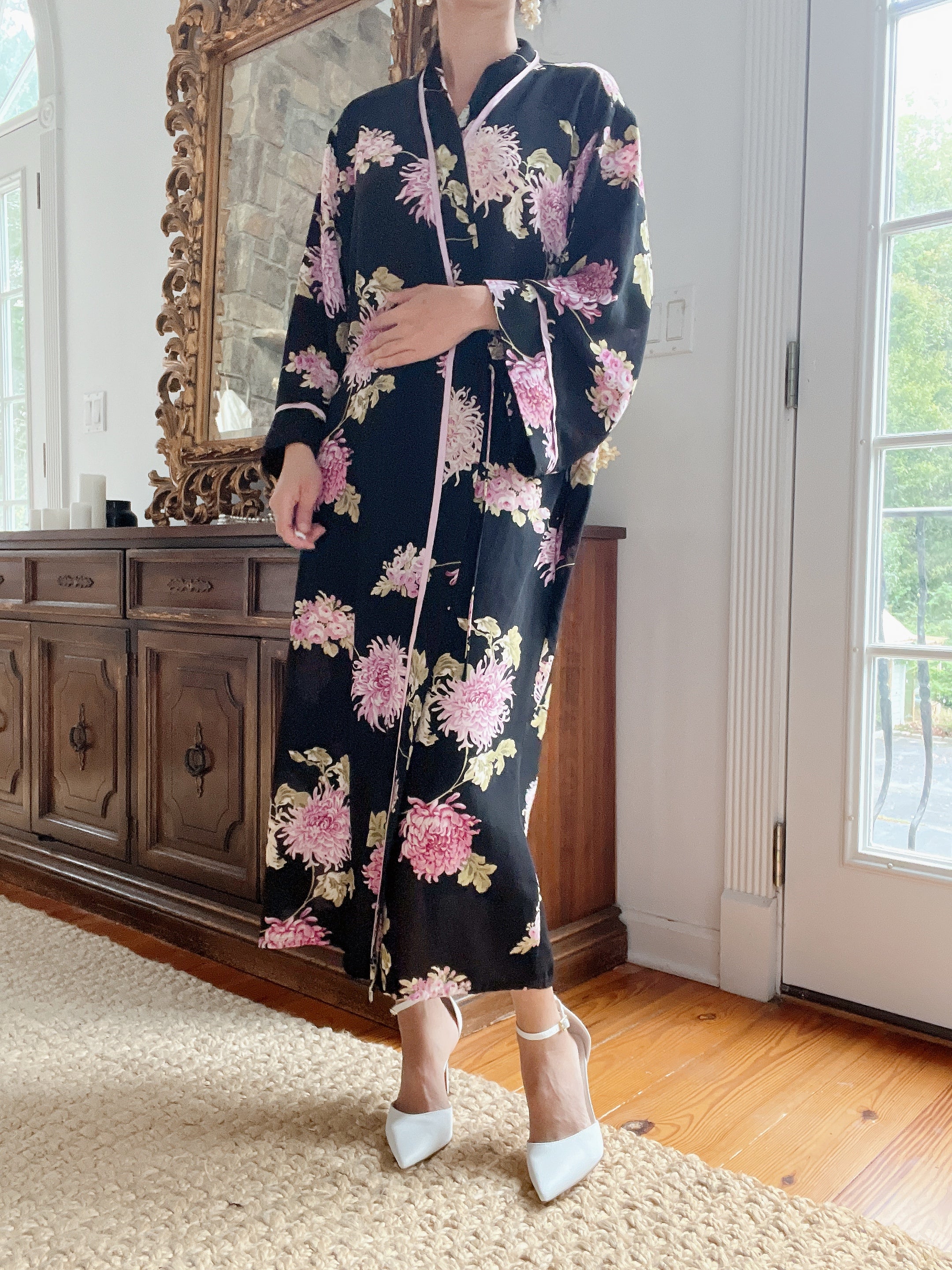 Oscar dela Renta Black Floral Robe