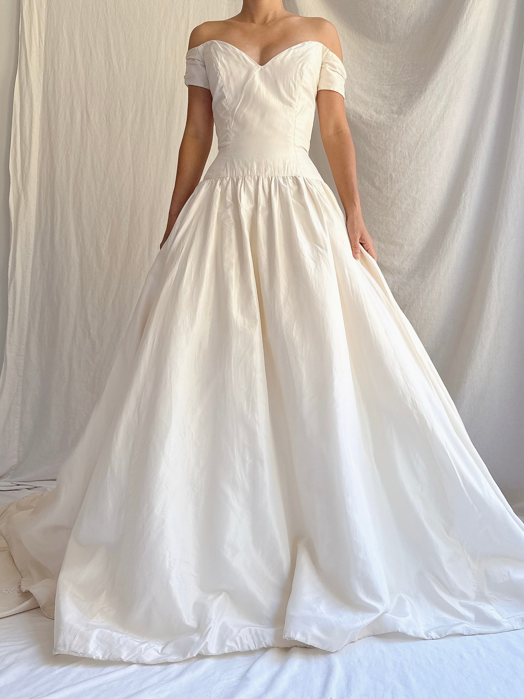 Vintage Silk Off-the-Shoulder Gown - M