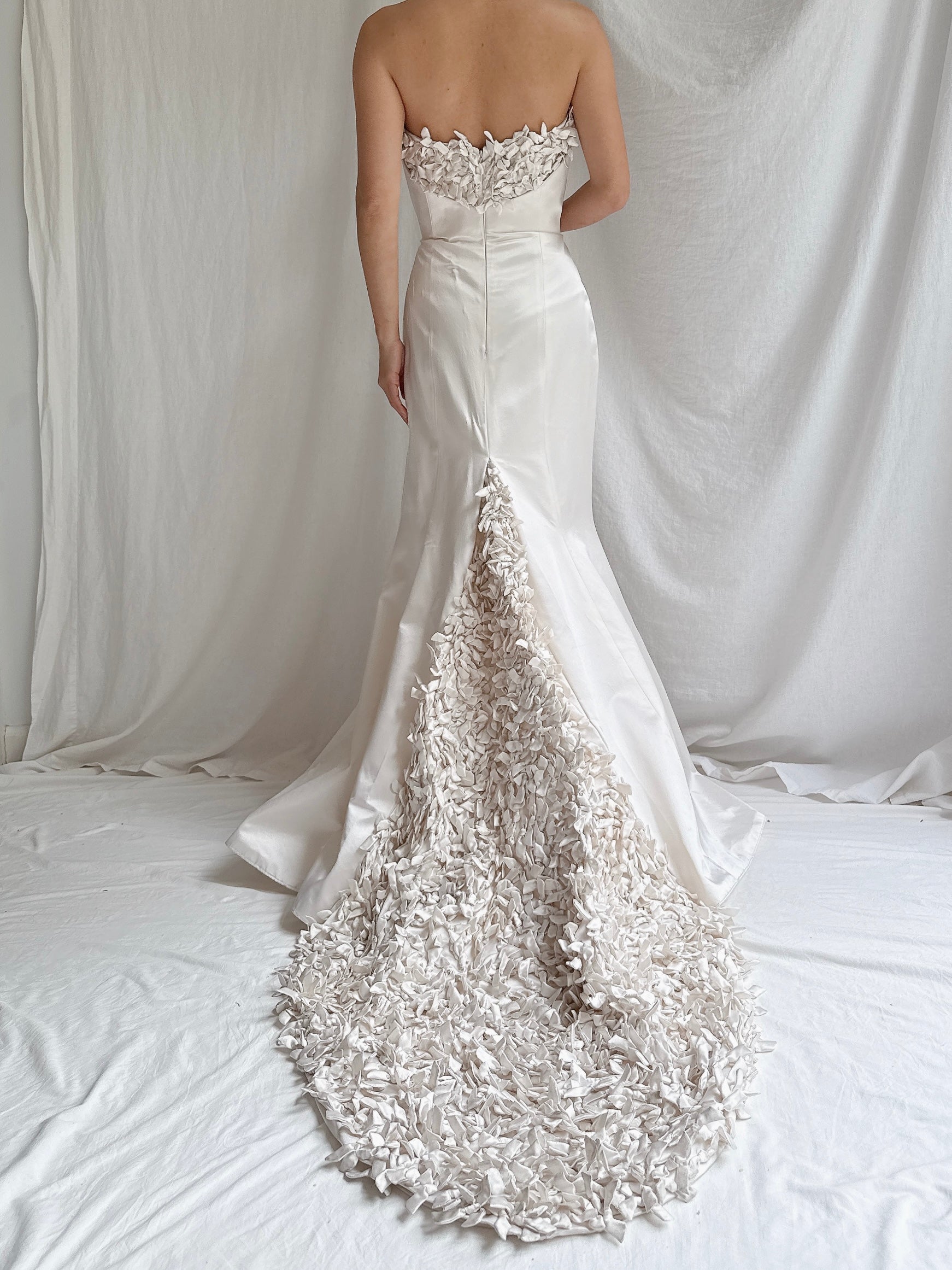 00 Maria Alexander Couture Silk Gown with Embellished Bows - S/6
