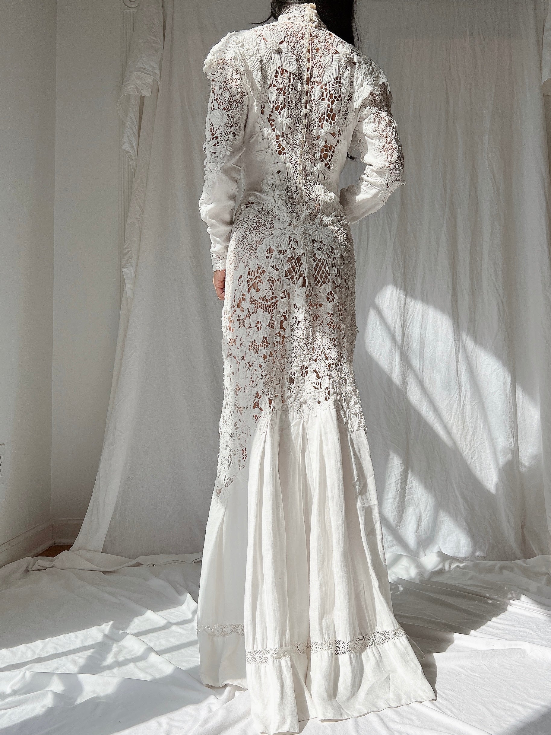 Victorian Linen and Irish Crochet Lace Gown - S | G O S S A M E R Victorian Linen and Irish Crochet Lace Gown - S | G O S S A M E R