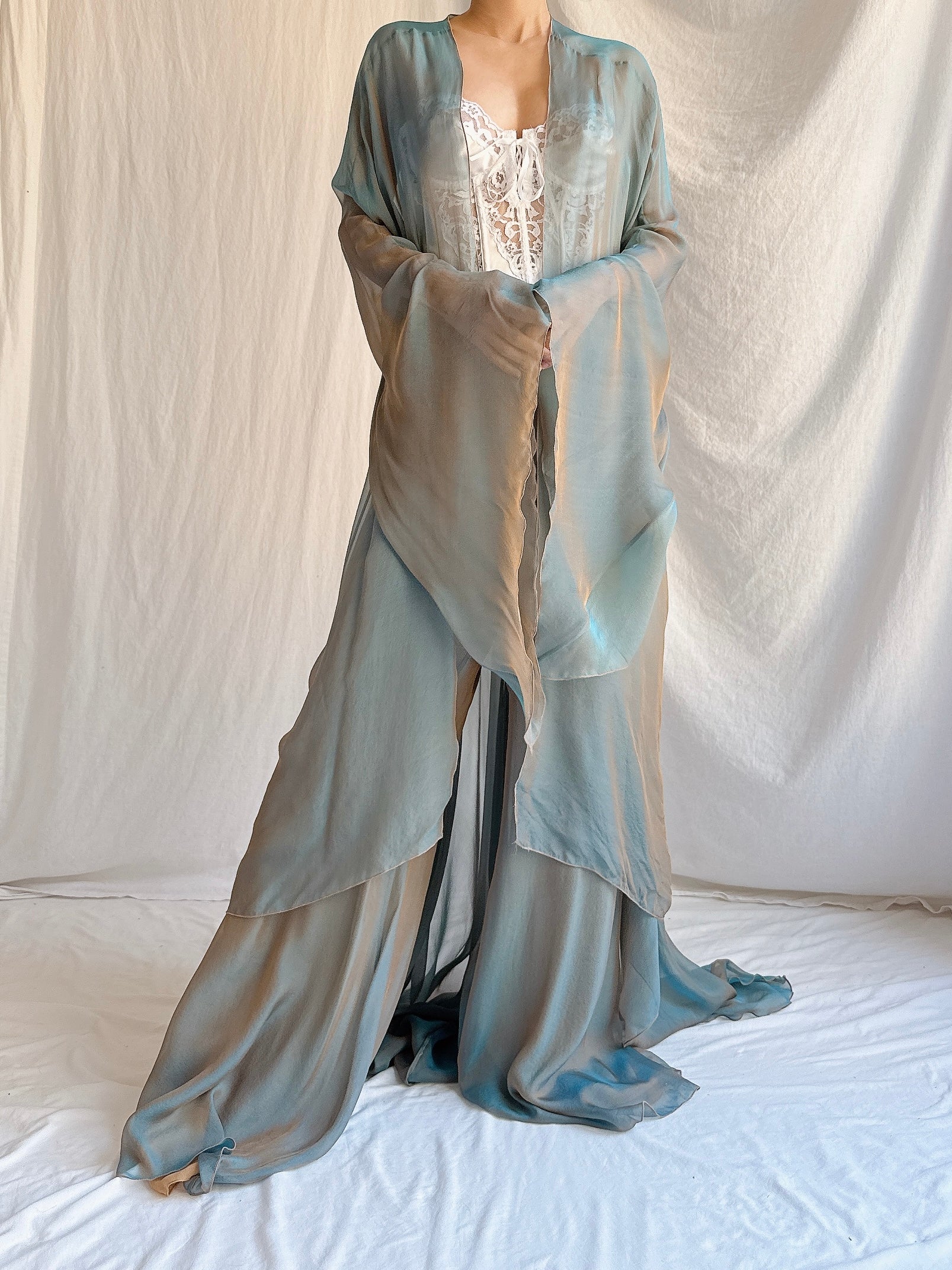 Vintage Silk Iridescent Set - OSFM