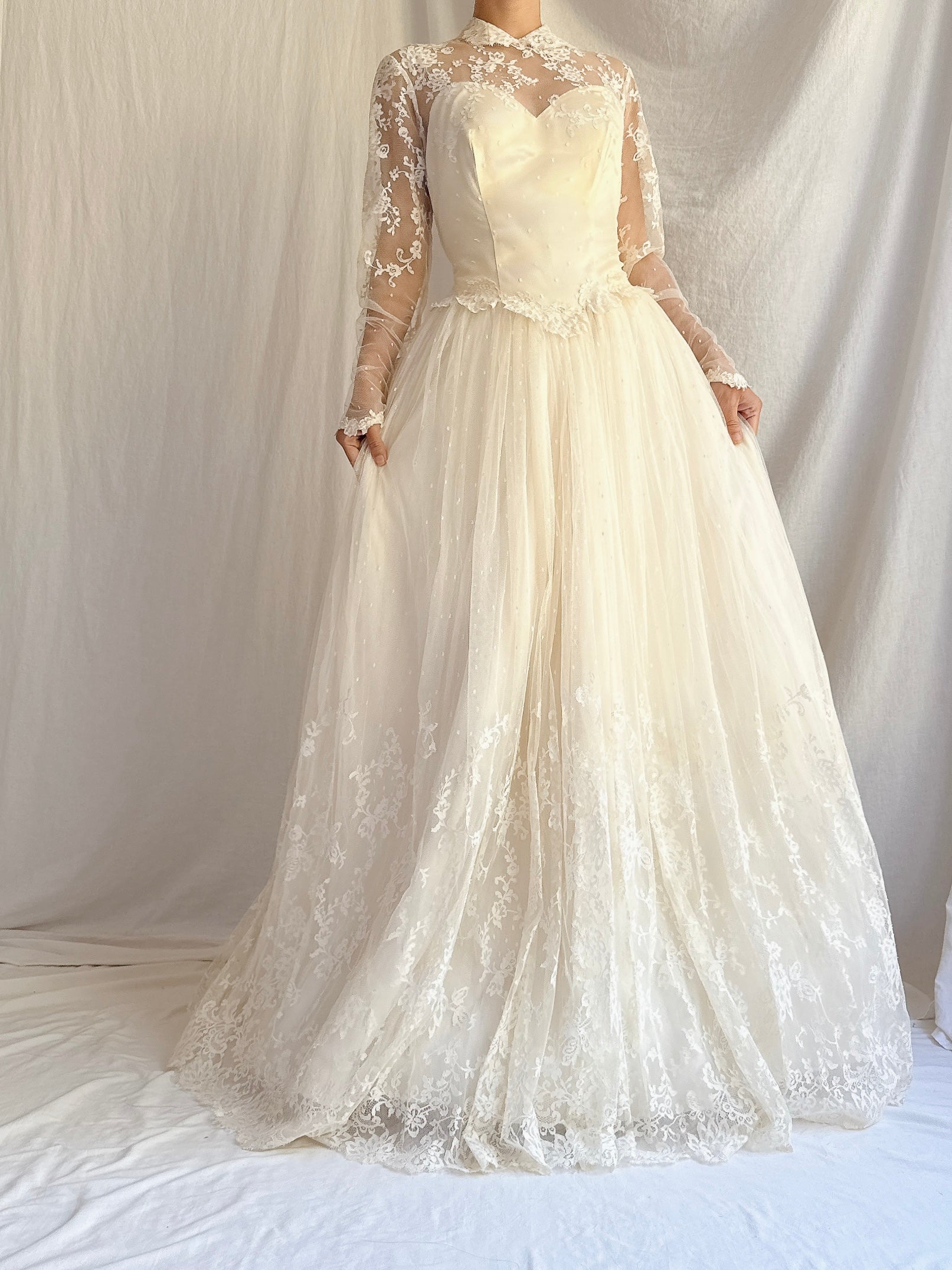Vintage Silk Lace Gown - Size XS/S