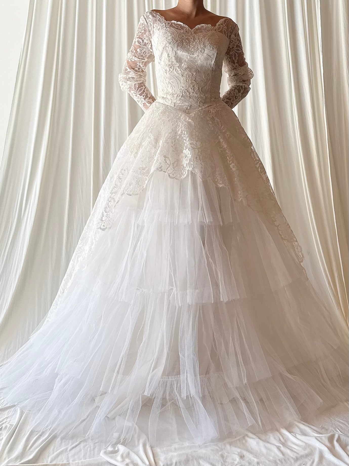 1950s Tulle Lace Gown - 4/6