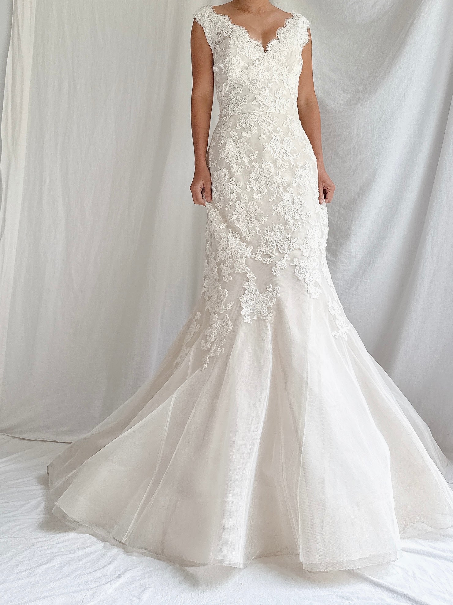 Vintage Liancarlo Alencon Lace Gown - M/L 10