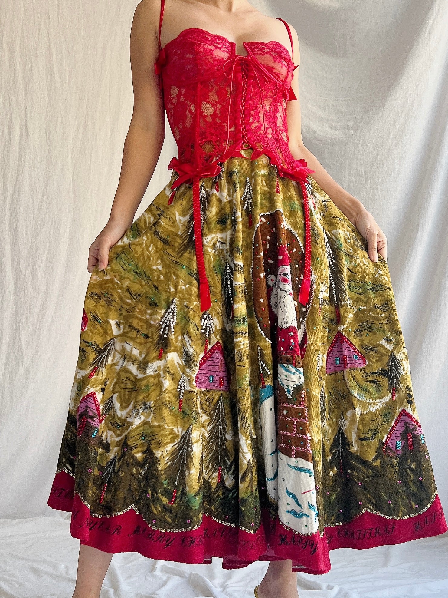 Vintage Embroidered Christmas Skirt - M