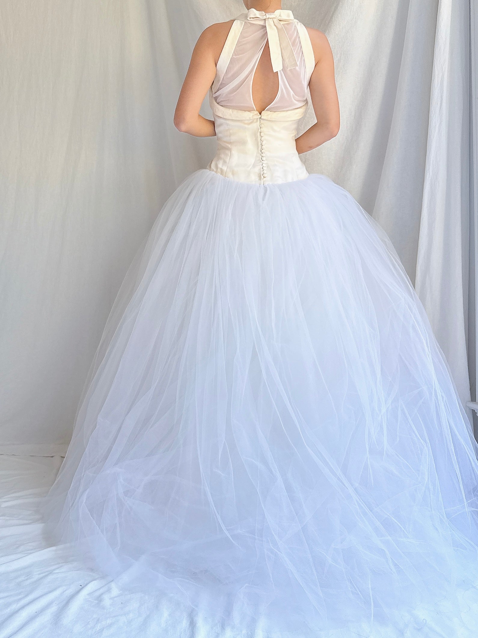 Vintage Vera Wang Silk and Tulle Gown - S/6