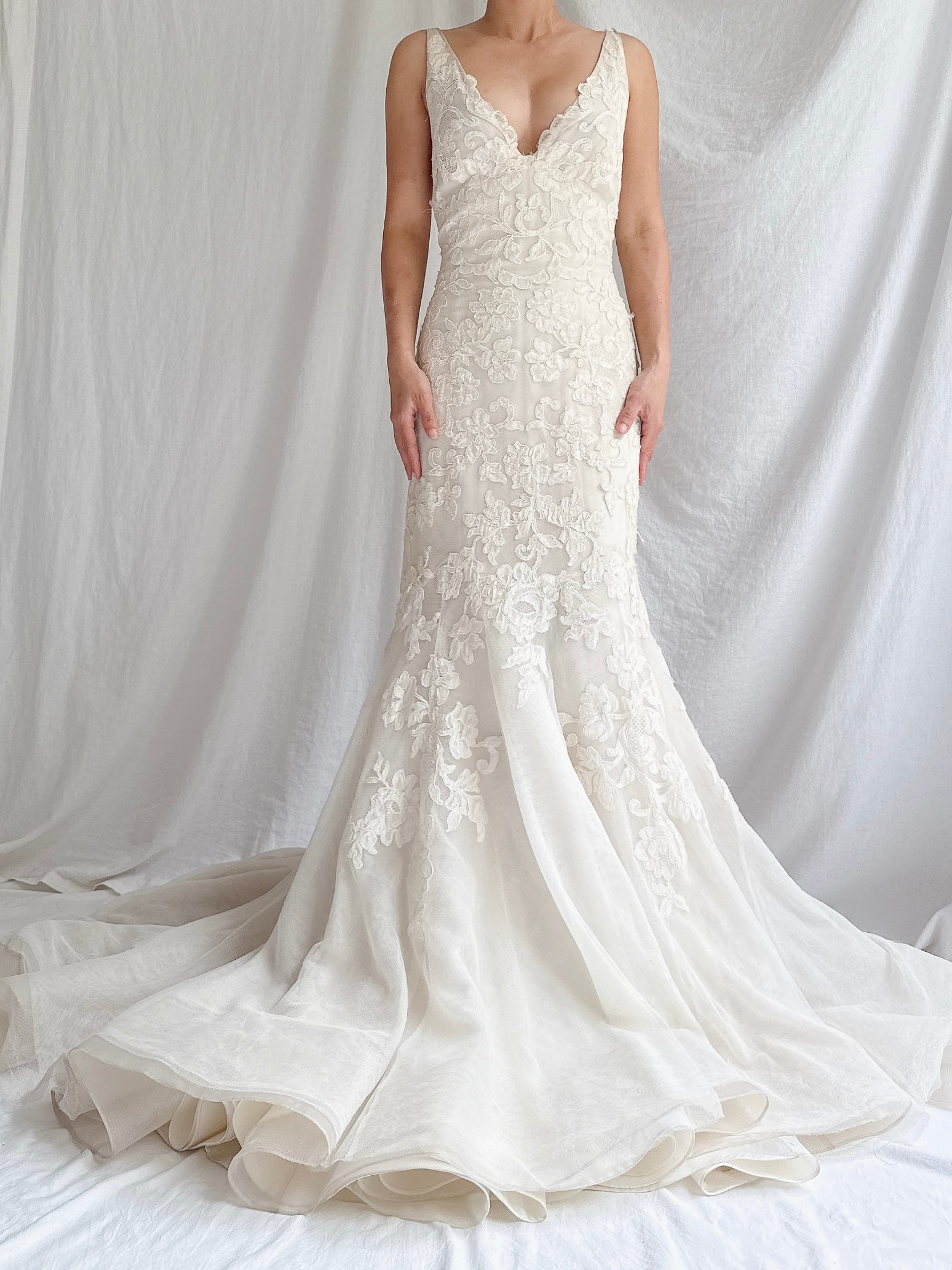 Vintage Liancarlo Couture Alencon Lace and Tulle Gown - S/6