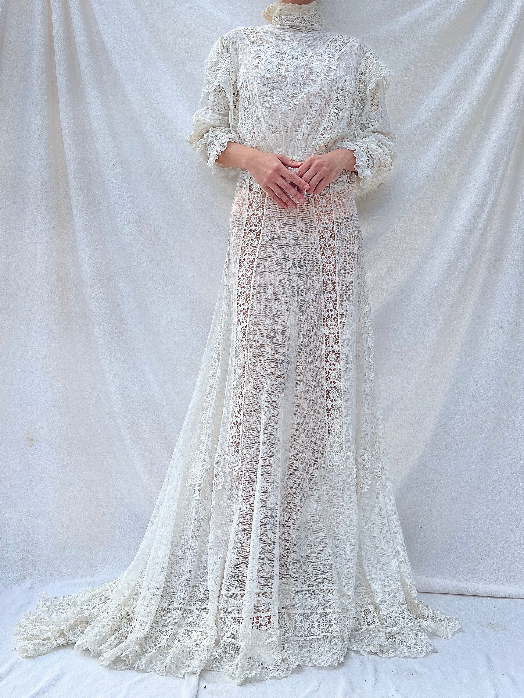 Antique Lace Gown - XS