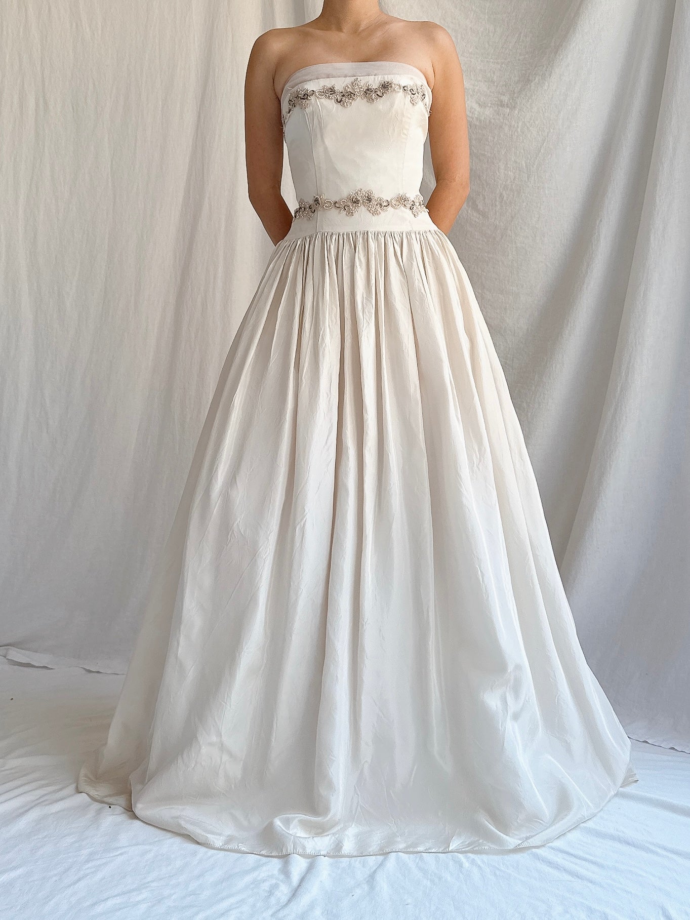 Vintage Cachet Oyster Dress - S/M 6