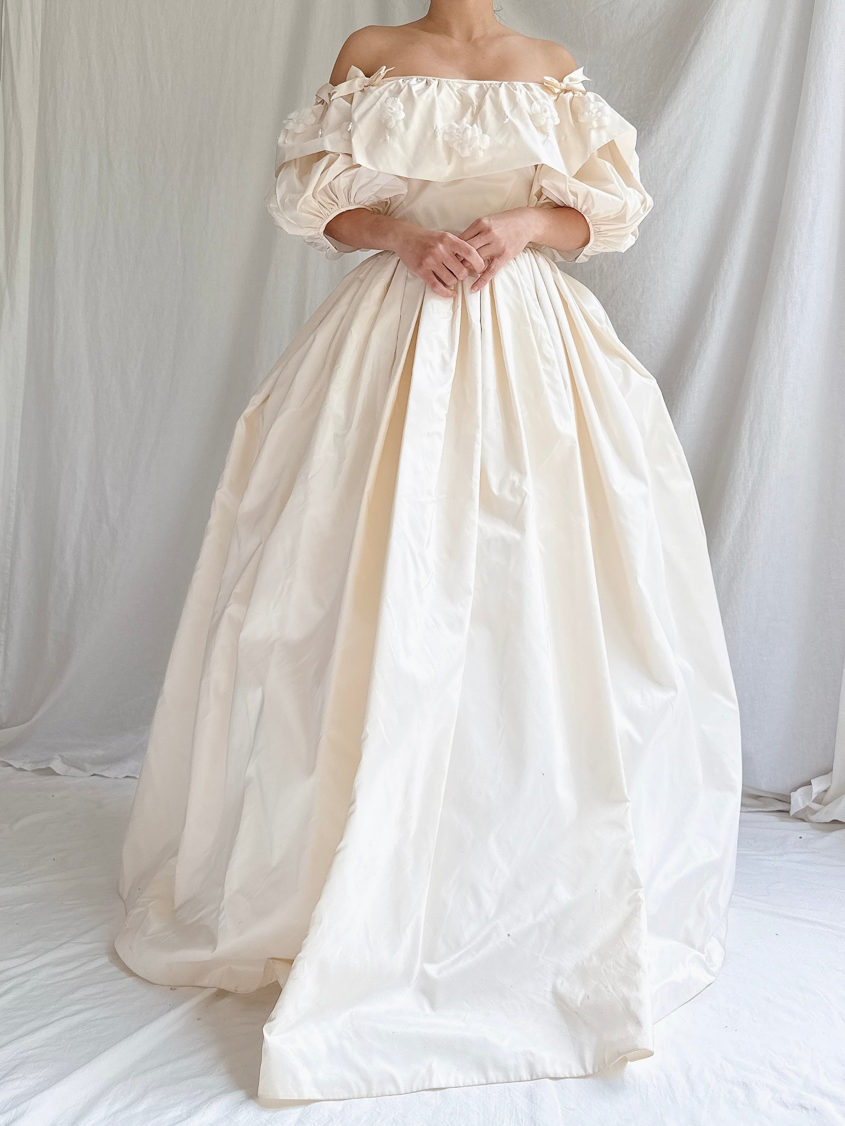 1980s Silk Taffeta Puff Sleeve Gown - XXS