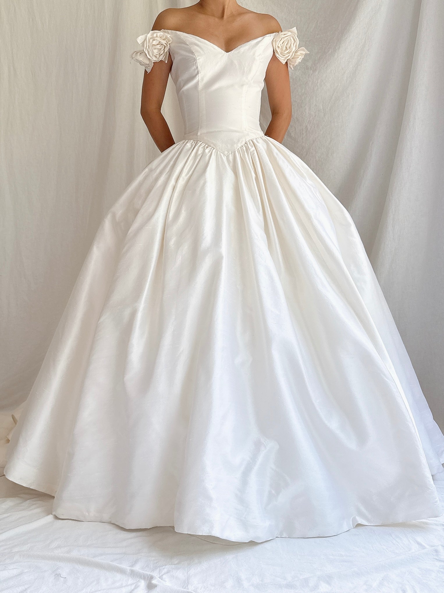 Vintage Off-the-Shoulder Silk Gown - S