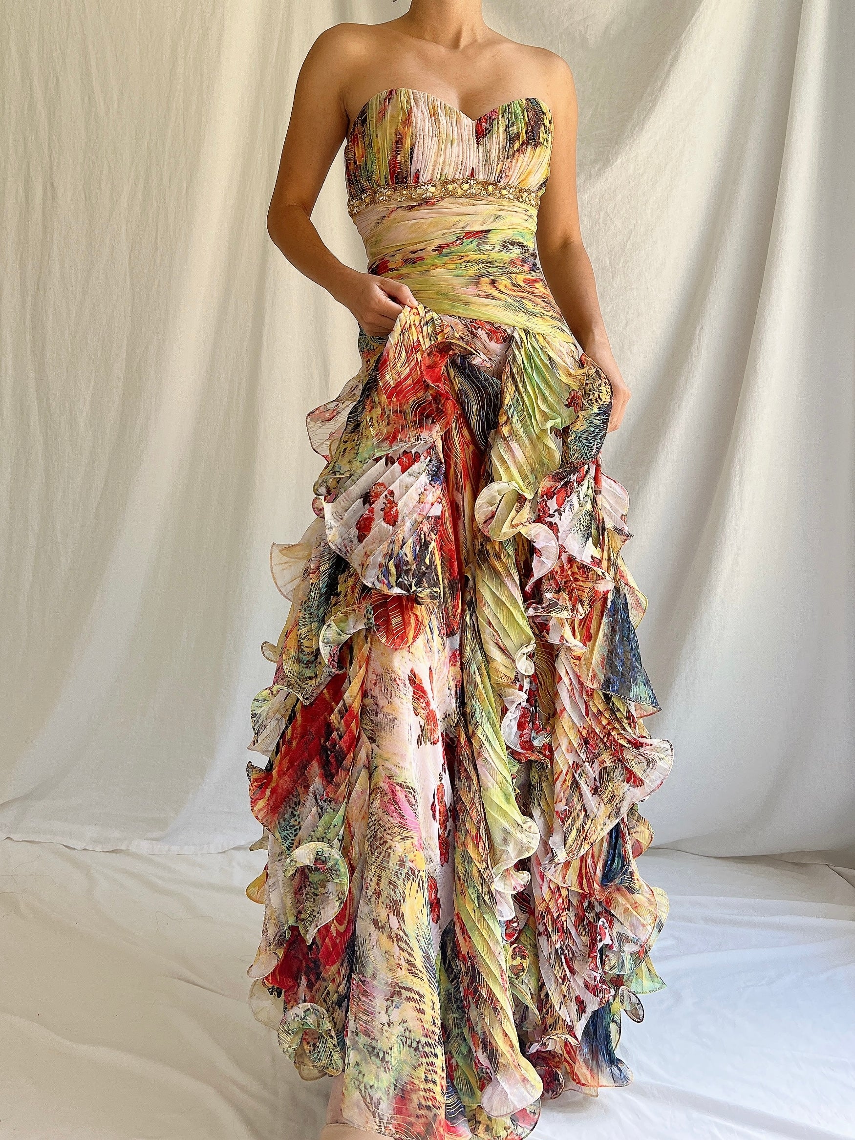 Y2K Ruffle Strapless Dress - S/6 Y2K Ruffle Strapless Dress - S/6