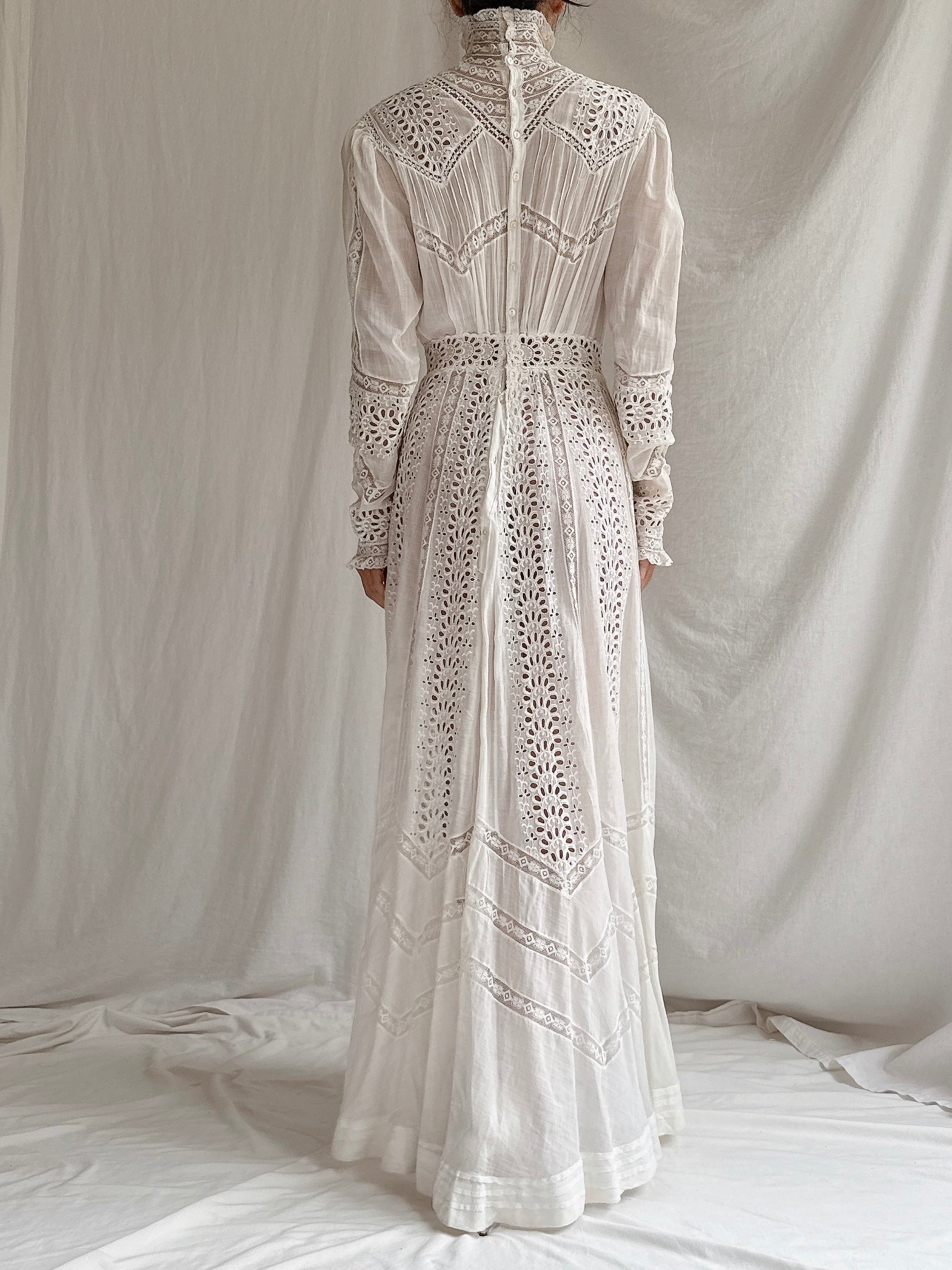 Victorian Cotton and Lace Dress - XS