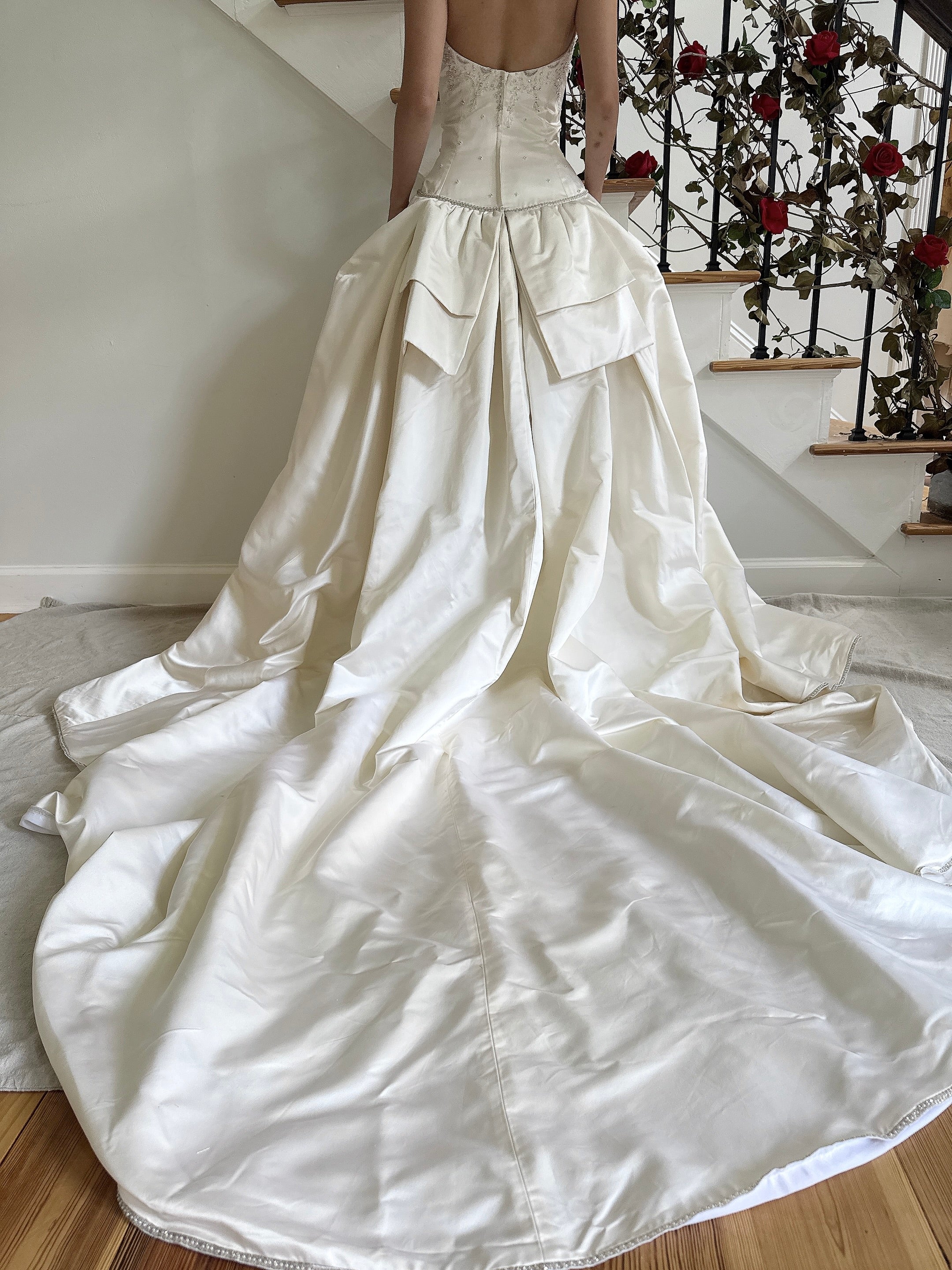 Vintage Eve of Milady Silk Gown - M