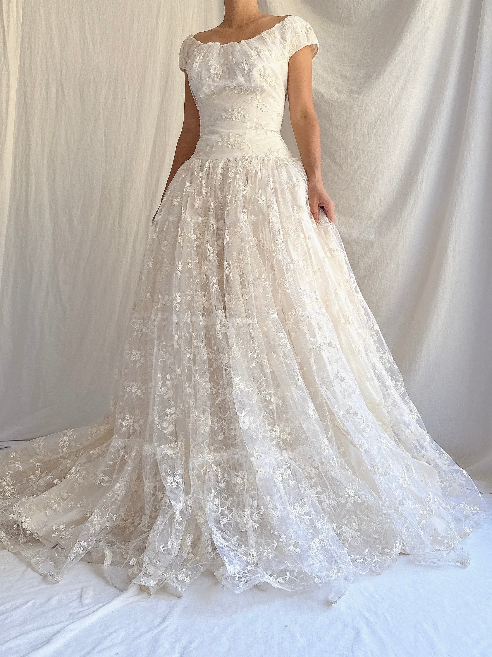 1950s Embroidered Lace Dress - S