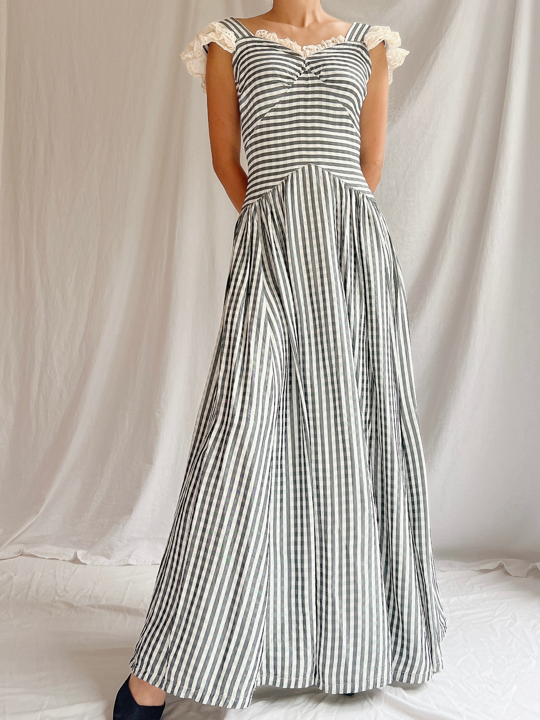 1930s Checkered Taffeta Gown - XS | G O S S A M E R 1930s Checkered Taffeta Gown - XS | G O S S A M E R