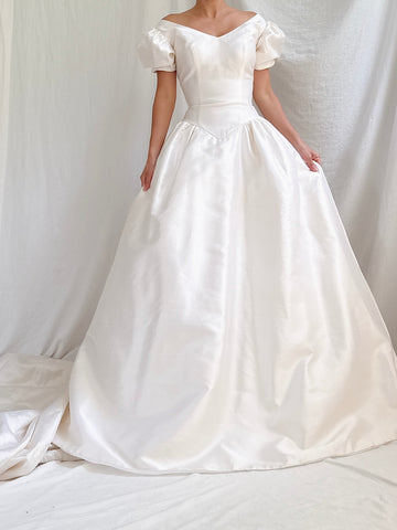 Vintage Ivory Puff Sleeve Gown - XS/2